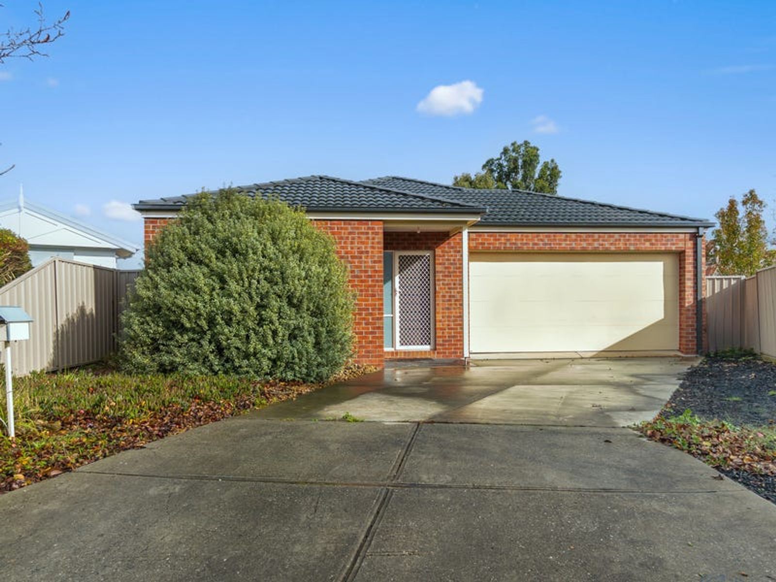 9 Central Park Court, Ballan VIC 3342