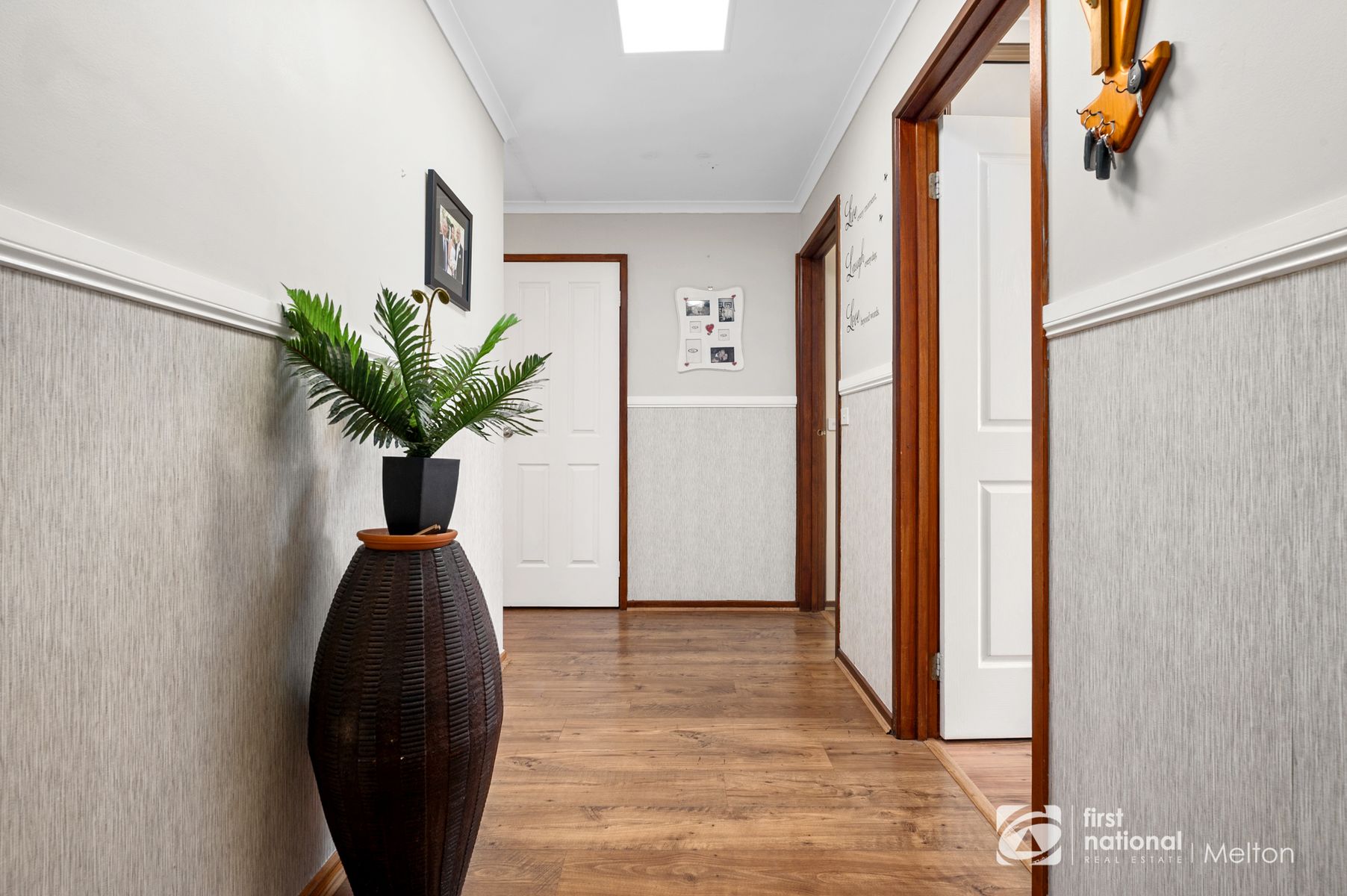 6 Howe Court, Melton South VIC 3338, Melton South - Thumbnail 3