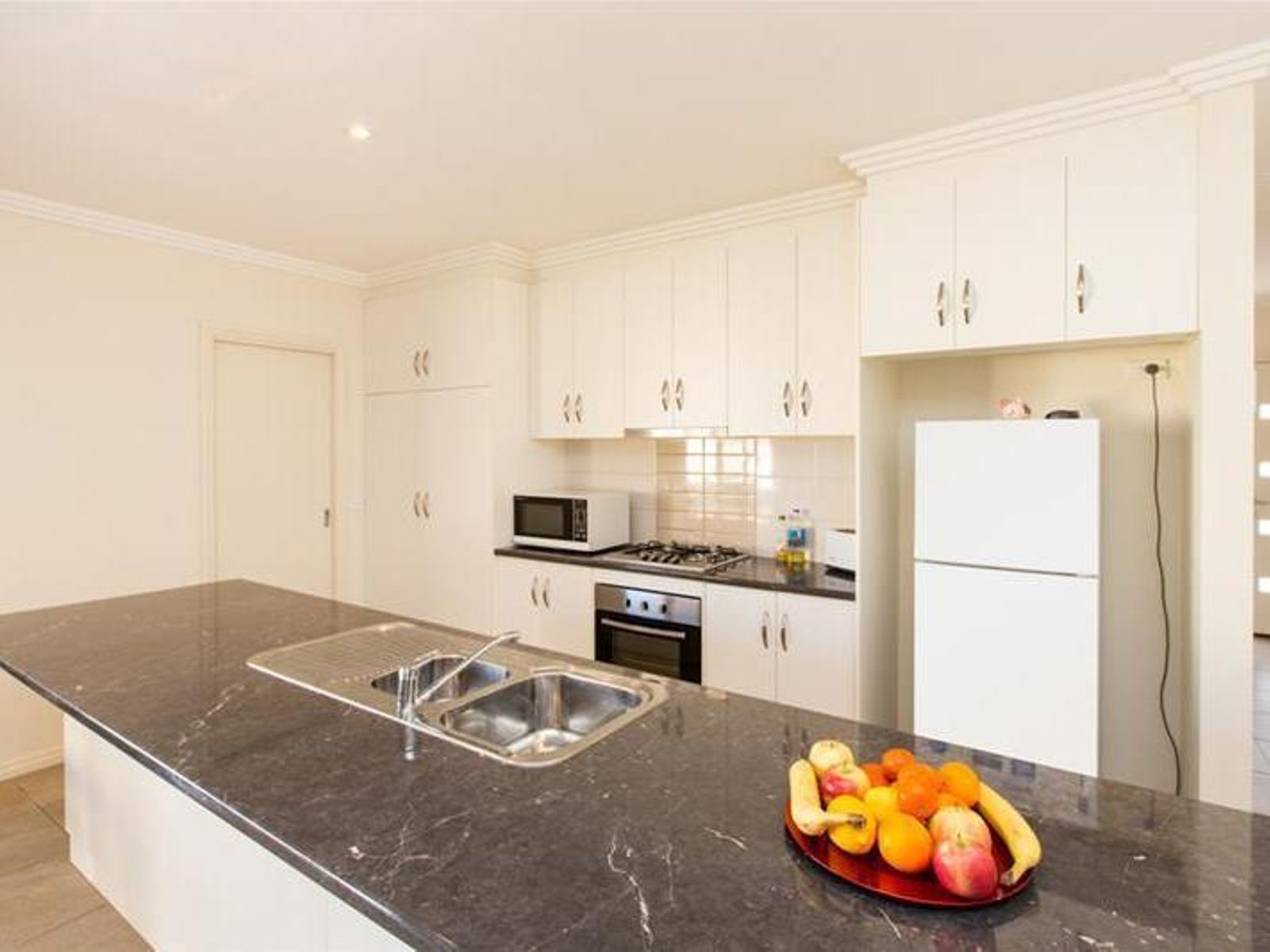 18 Oasis Boulevard, Mildura - Thumbnail 3