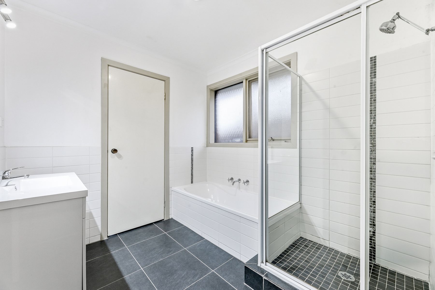 4 Oakwood Drive, Keysborough, Keysborough - Thumbnail 8