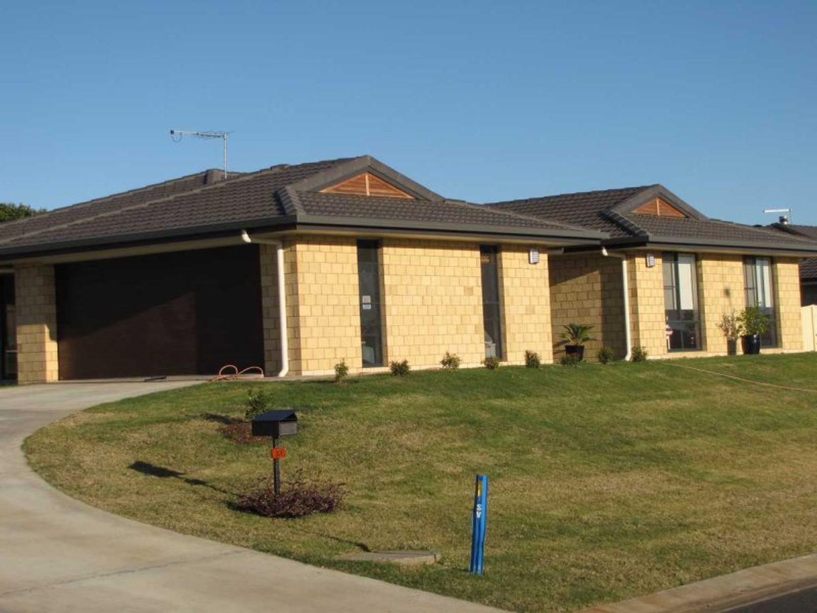 13 Charles Avenue, Casino - Thumbnail 4
