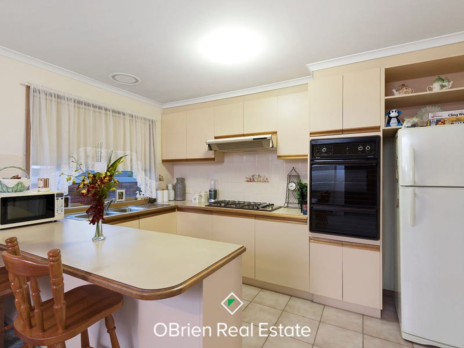 2/8 Southwell Close, Endeavour Hills, VIC 3802, Endeavour Hills - Thumbnail 2