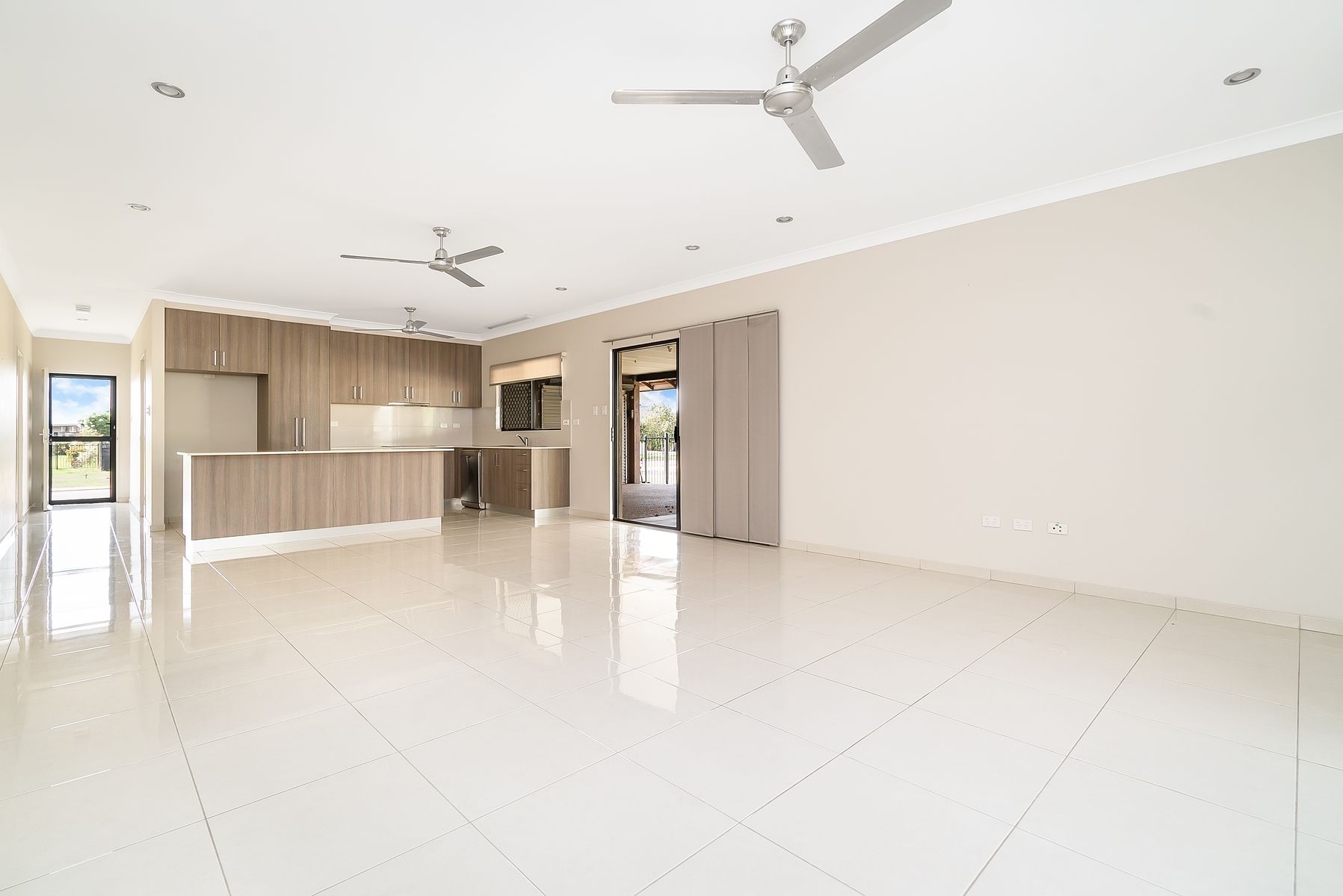 16 Antoninus Street, Bellamack NT 0832, Bellamack - Thumbnail 4