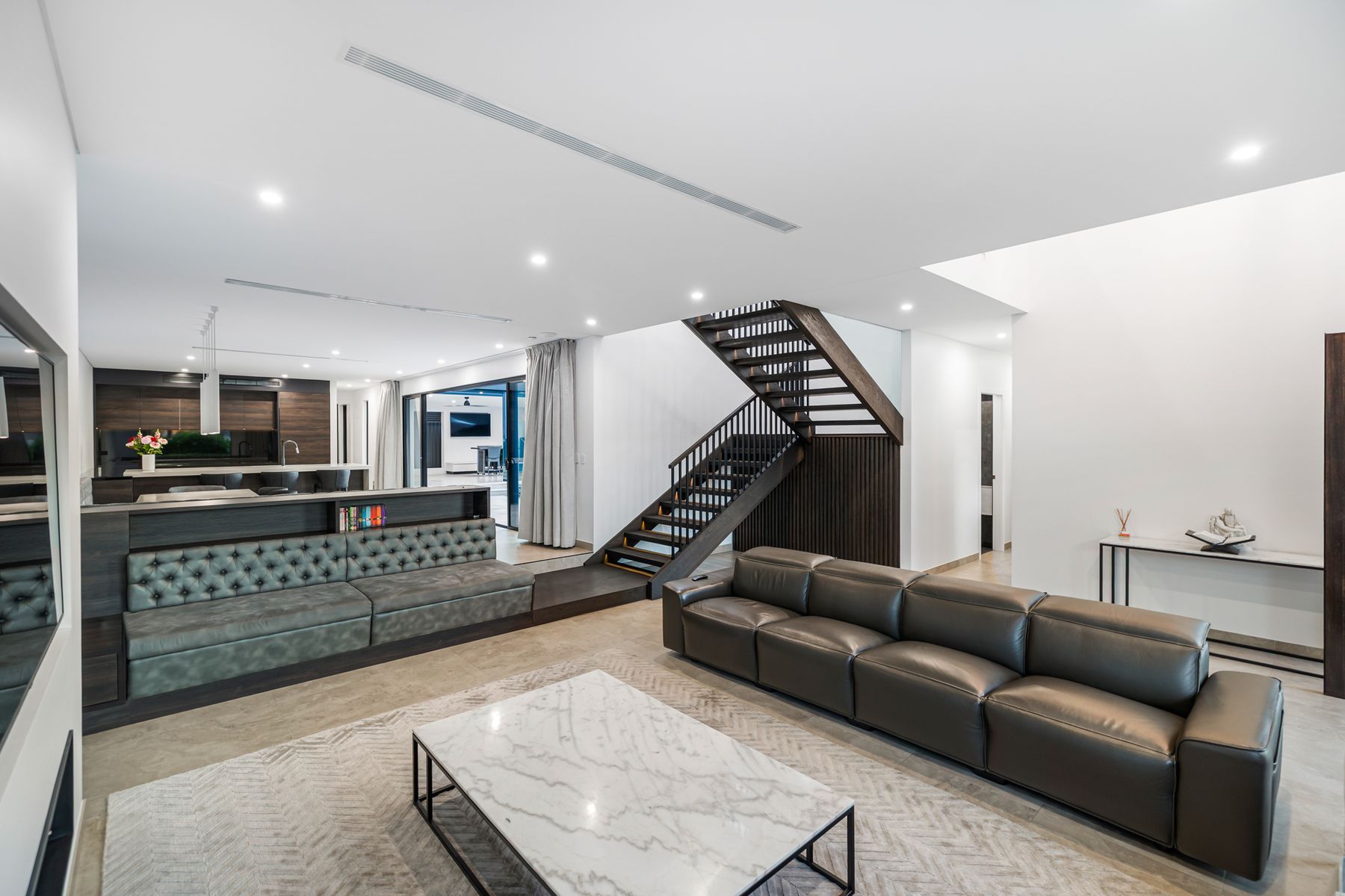 7 Peppermint Grove, Panania NSW 2213, Panania - Thumbnail 2