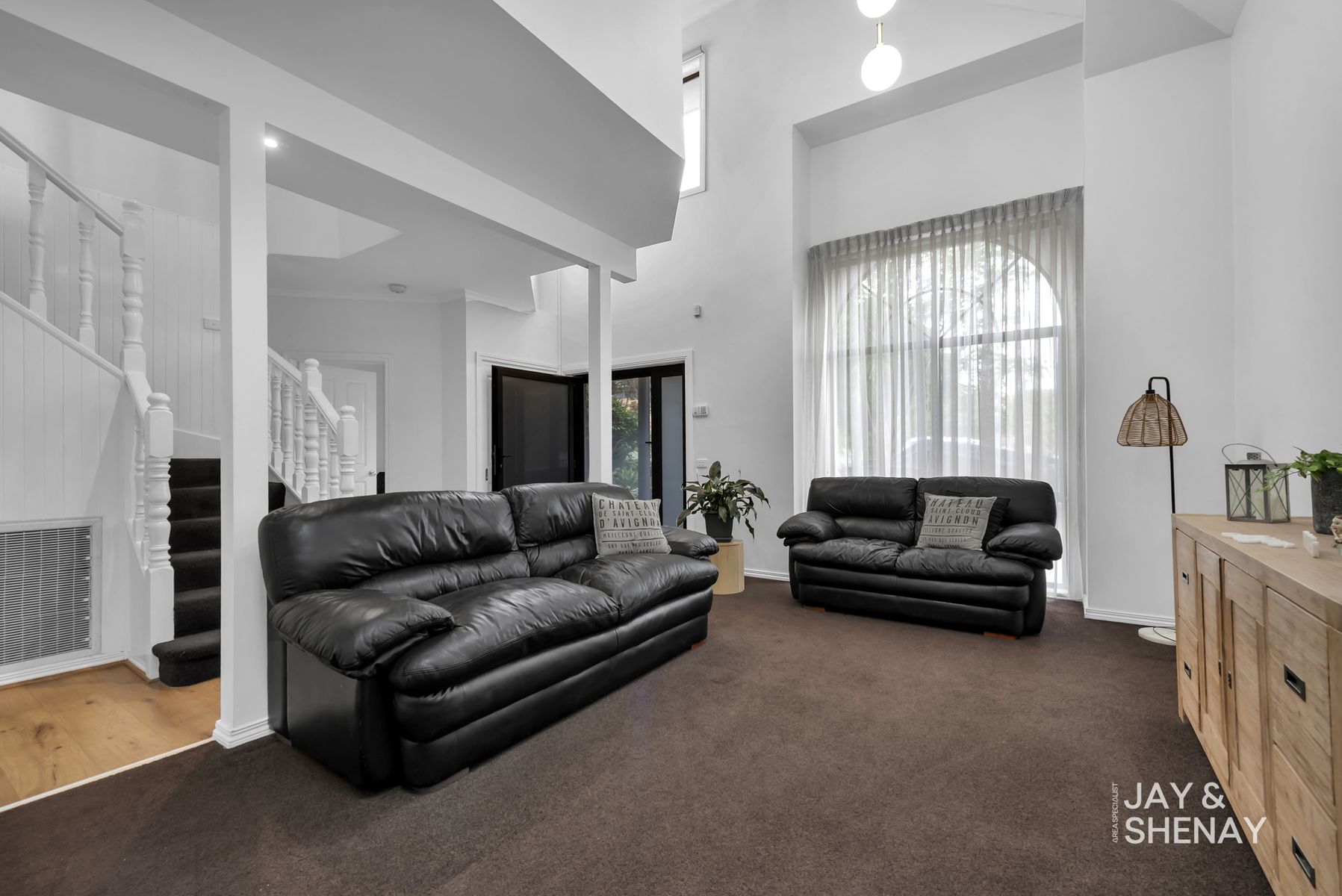 13 Sulky Court, Endeavour Hills, VIC 3802, Endeavour Hills - Thumbnail 2