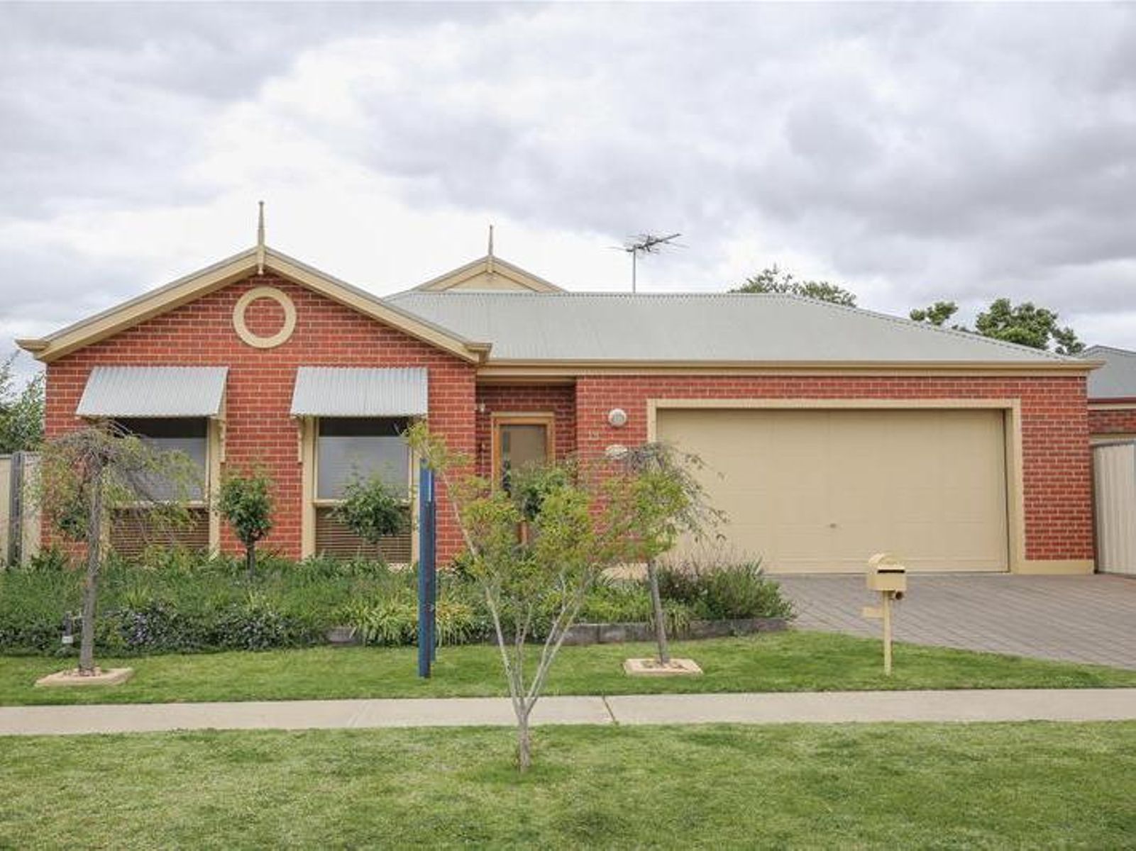 19 Canterbury Drive