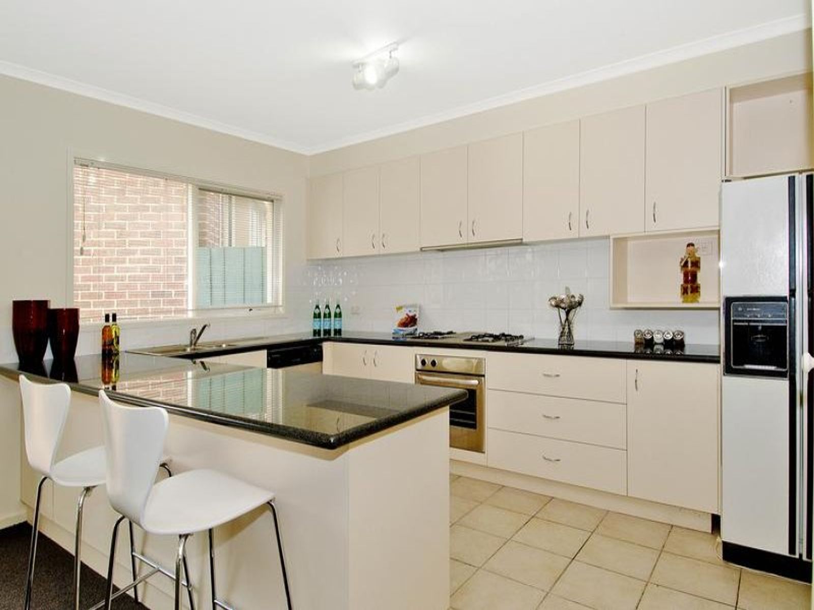 2 Holsten Lane North, Kensington, VIC 3031, Kensington - Thumbnail 4