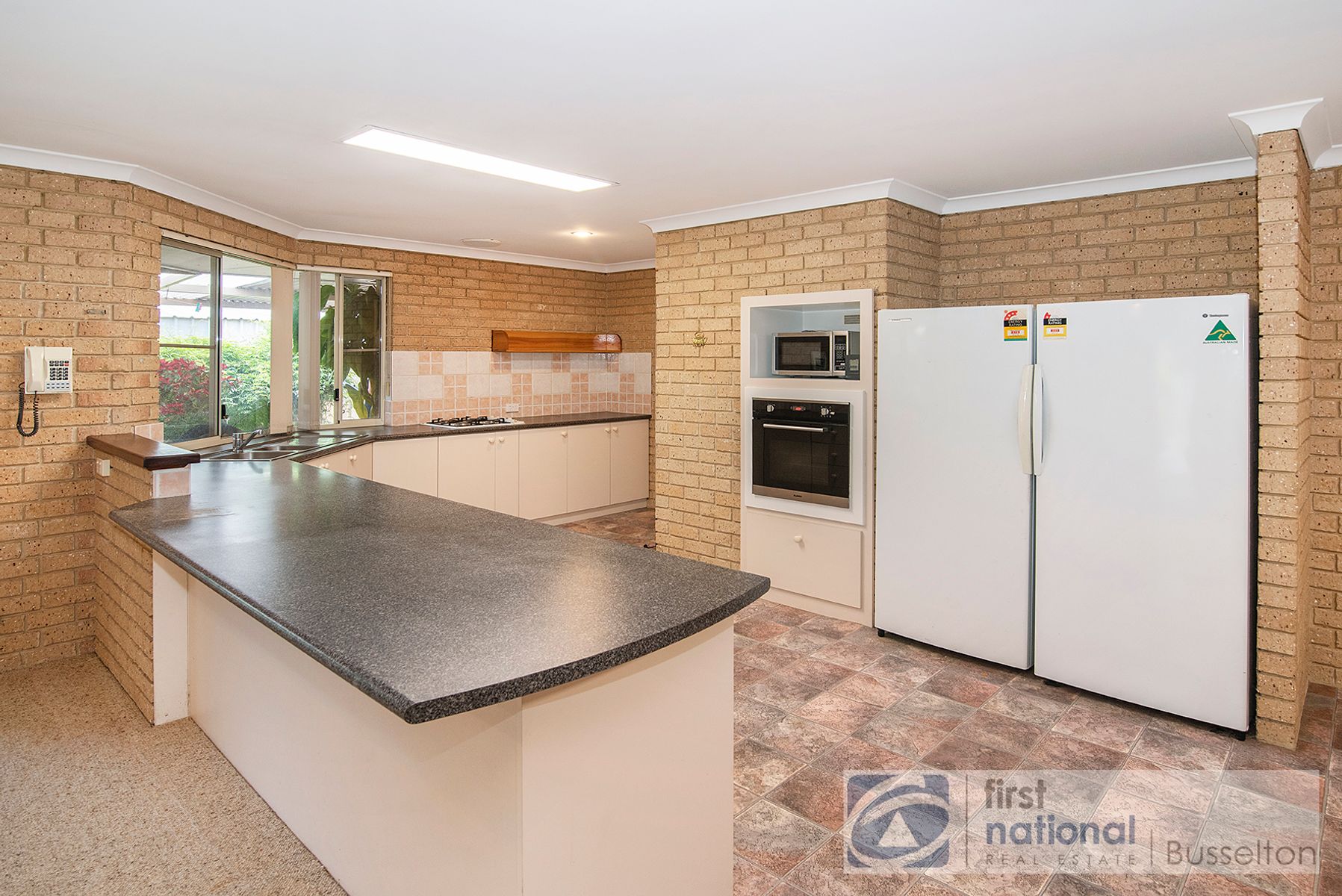 7 Huntress Cove, West Busselton WA 6280, West Busselton - Thumbnail 3