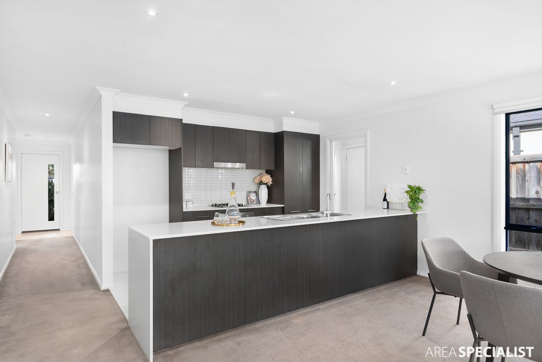 5 Giverny Close, Burnside Heights, VIC 3023, Burnside Heights - Thumbnail 3