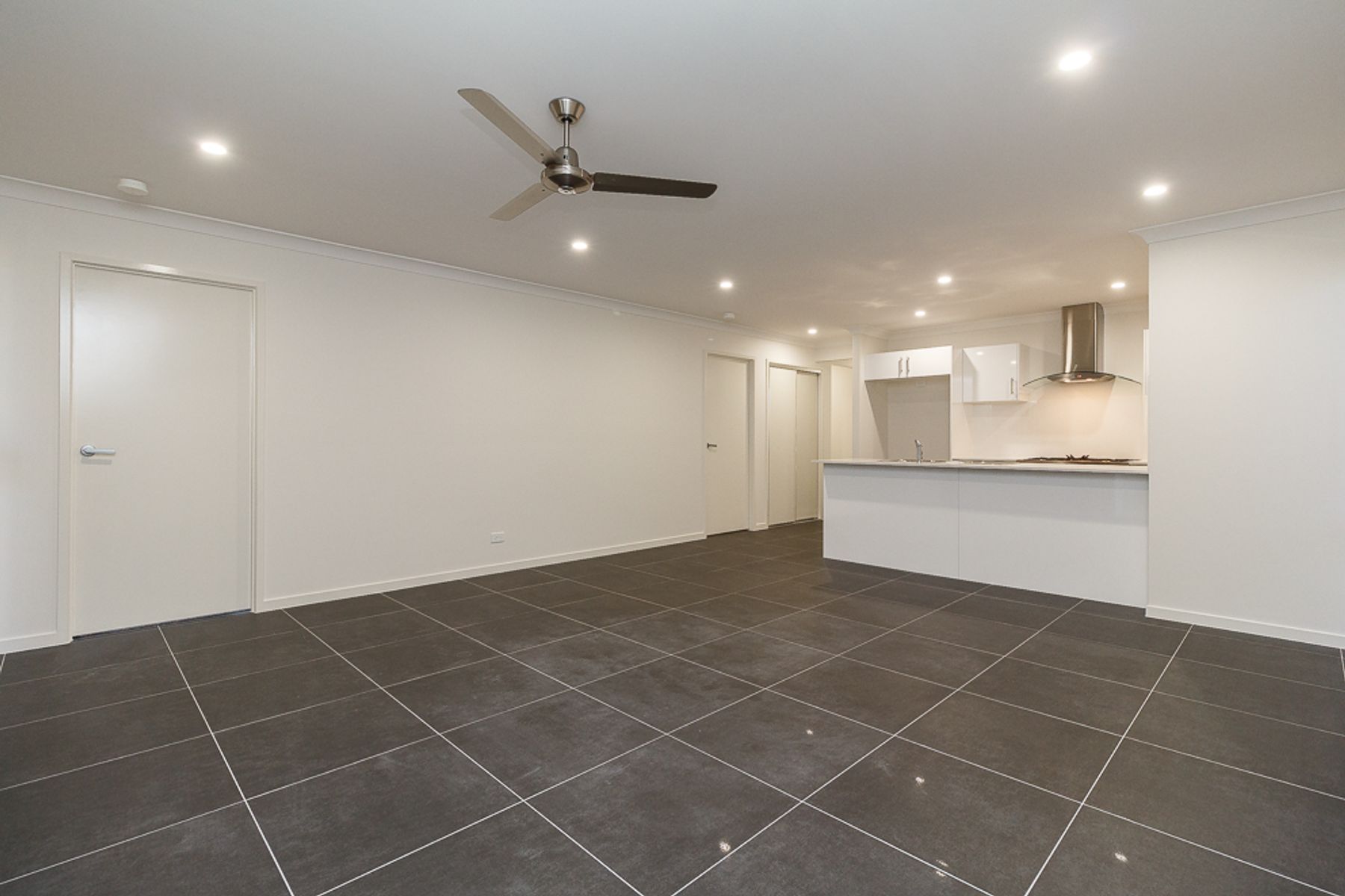 30 Gordon Street, Ormeau Hills, QLD 4208, Ormeau Hills - Thumbnail 4