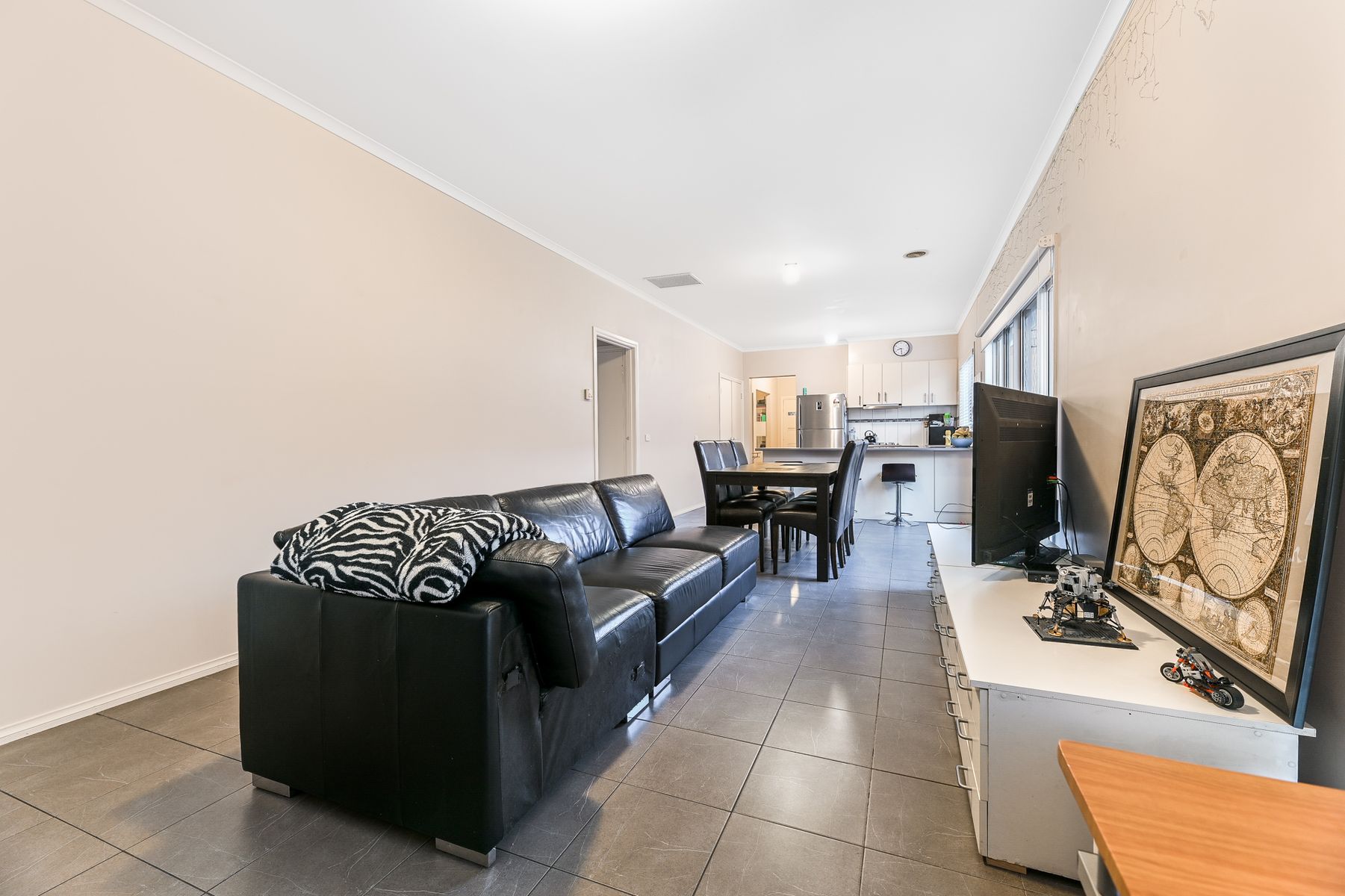 2 Leightons Green, Pakenham, VIC 3810, Pakenham - Thumbnail 4