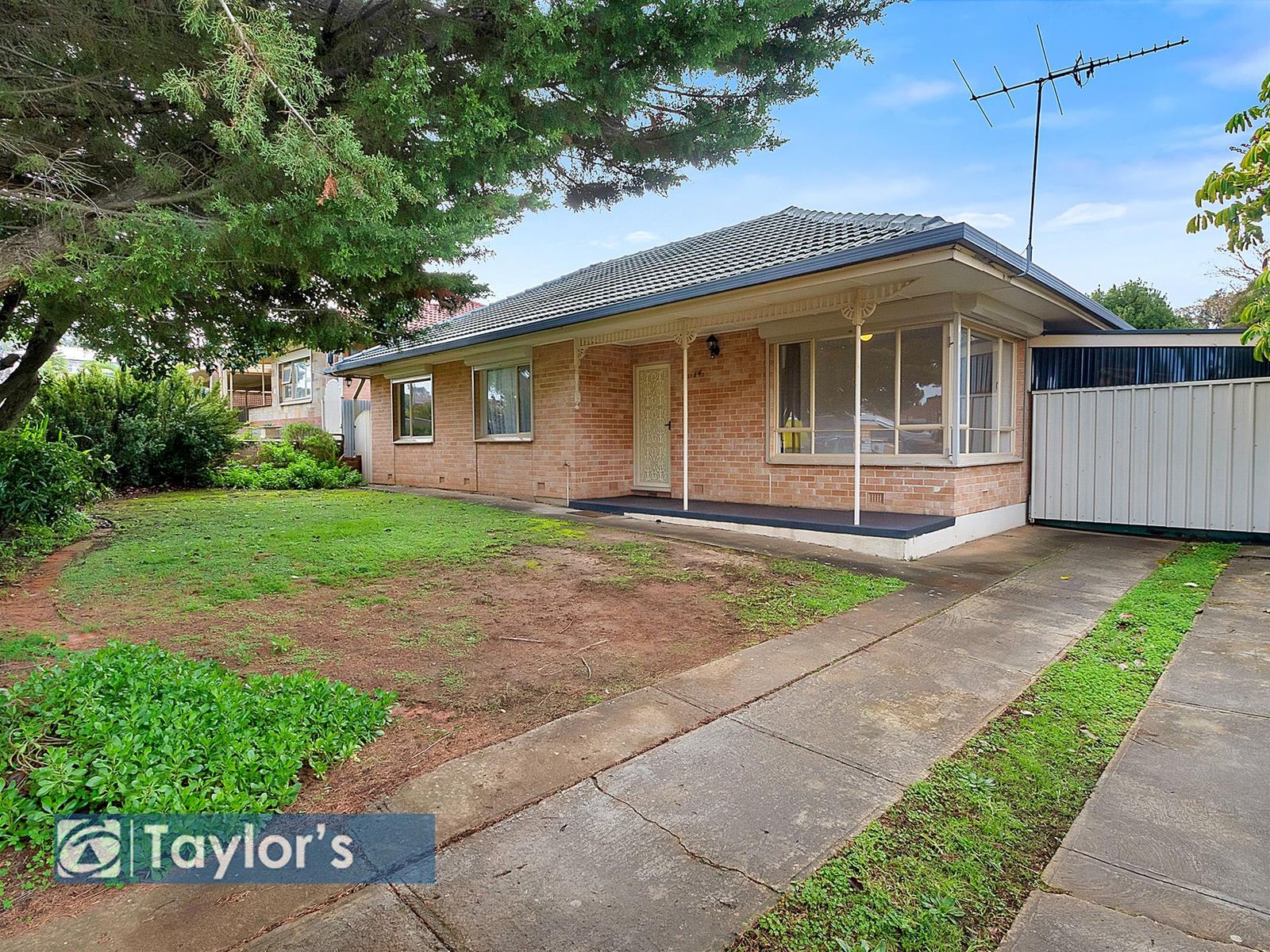 14 Carousel Street, Para Vista SA 5093