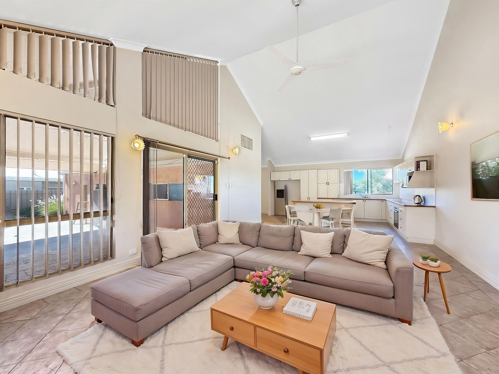 5 VALLEY COURT, Braitling NT 0870, Braitling - Thumbnail 2