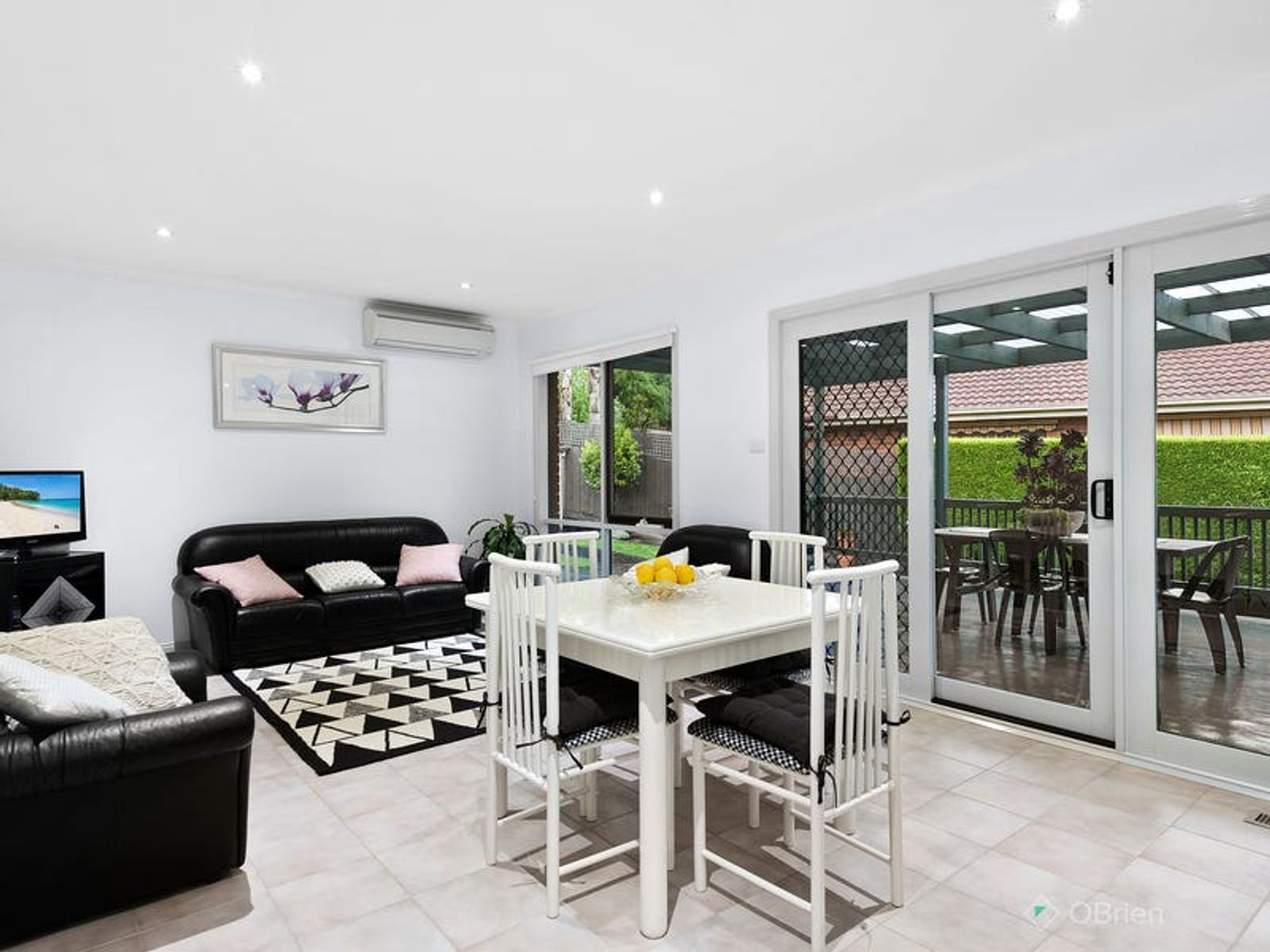 26 John Hunter Drive, Endeavour Hills, VIC 3802, Endeavour Hills - Thumbnail 3