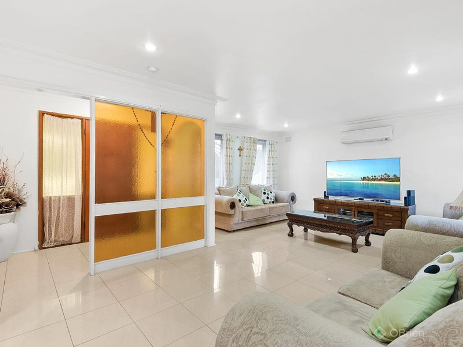 23 Primrose Hill Close, Endeavour Hills, VIC 3802, Endeavour Hills - Thumbnail 2