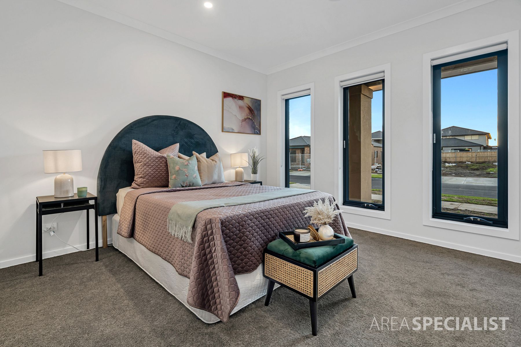 19 Lensing Street, Clyde North, VIC 3978, Clyde North - Thumbnail 8