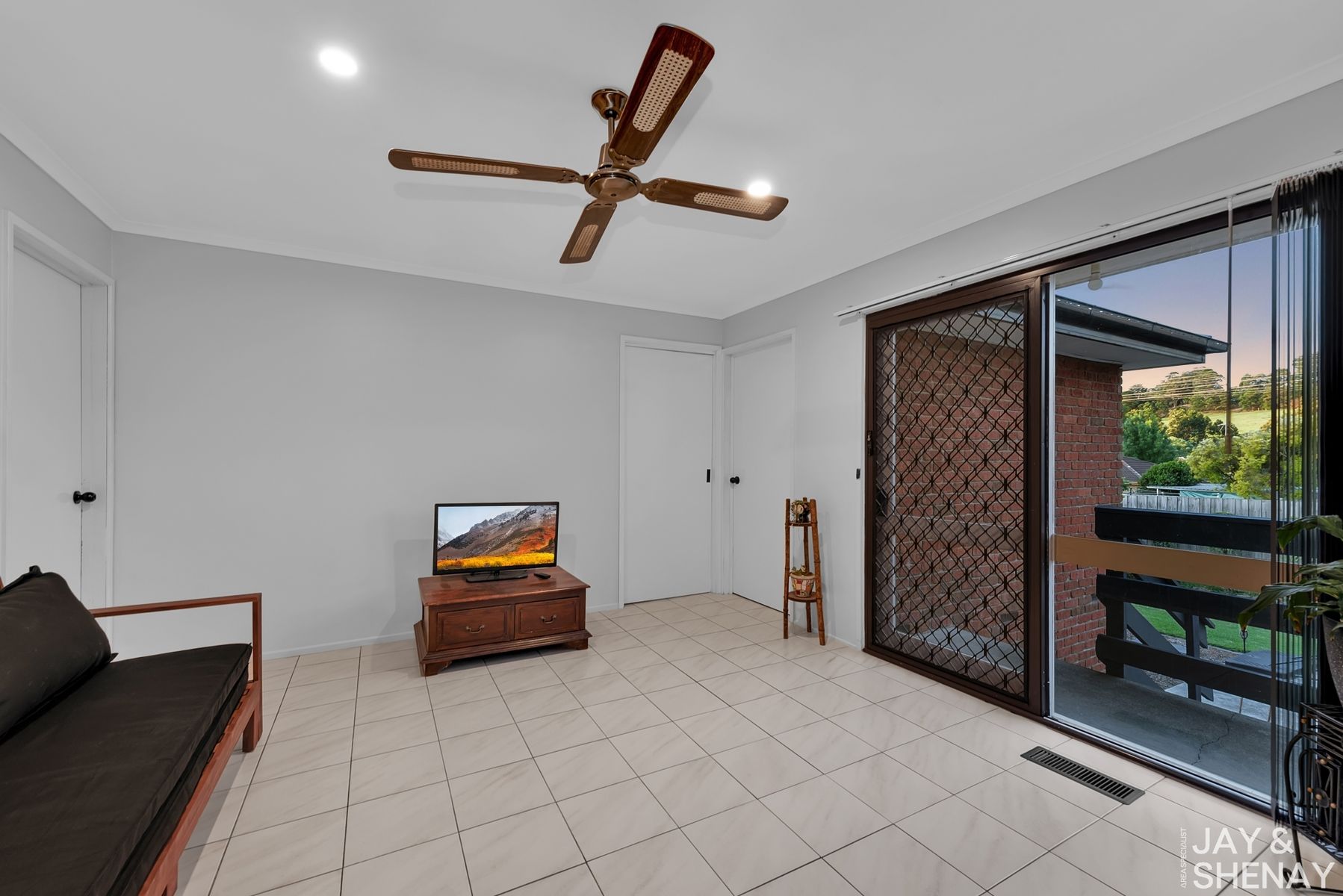 8 Douglas Rise, Endeavour Hills, VIC 3802, Endeavour Hills - Thumbnail 6