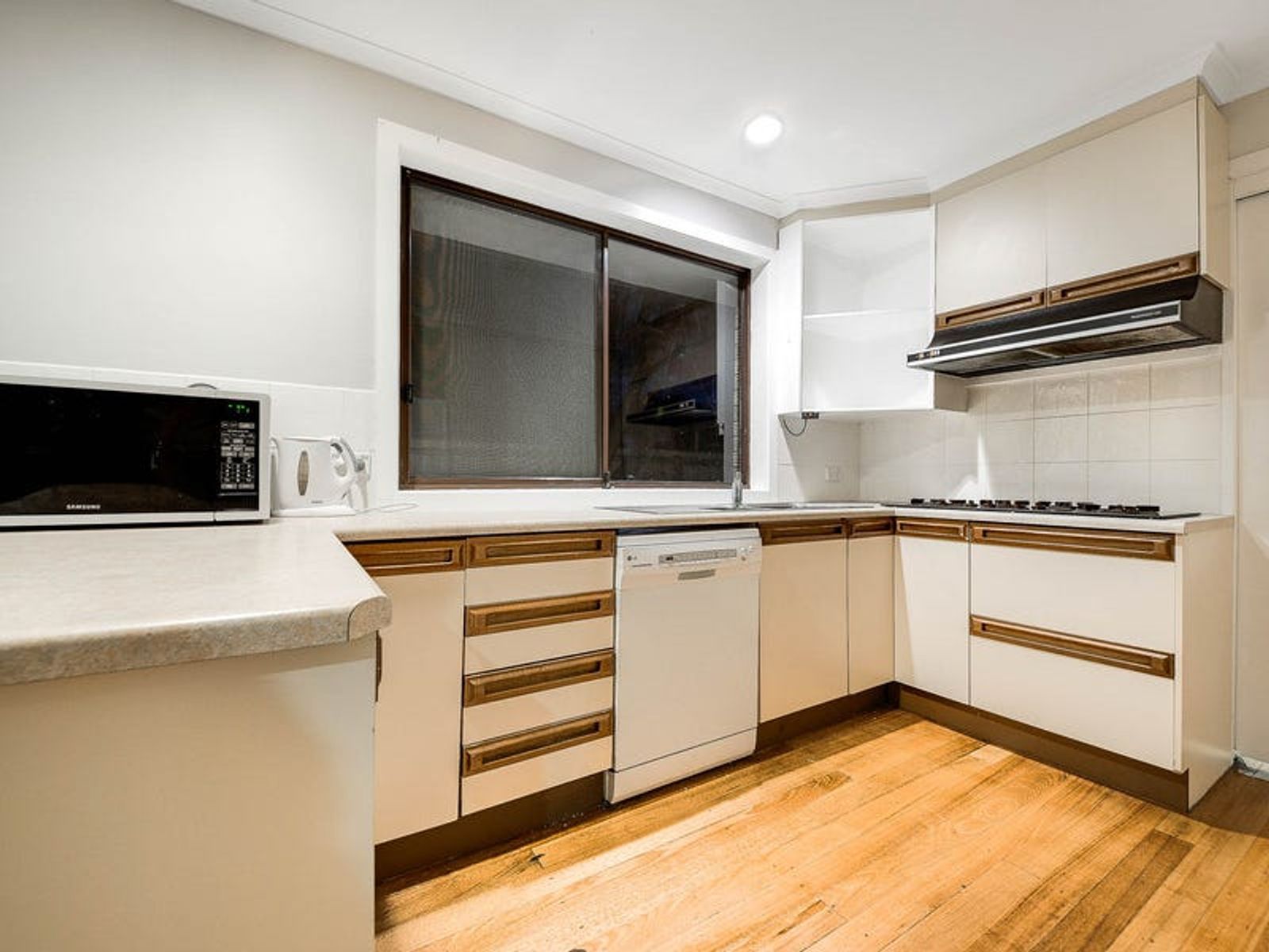 32 Aldridge Street, Endeavour Hills, VIC 3802, Endeavour Hills - Thumbnail 4