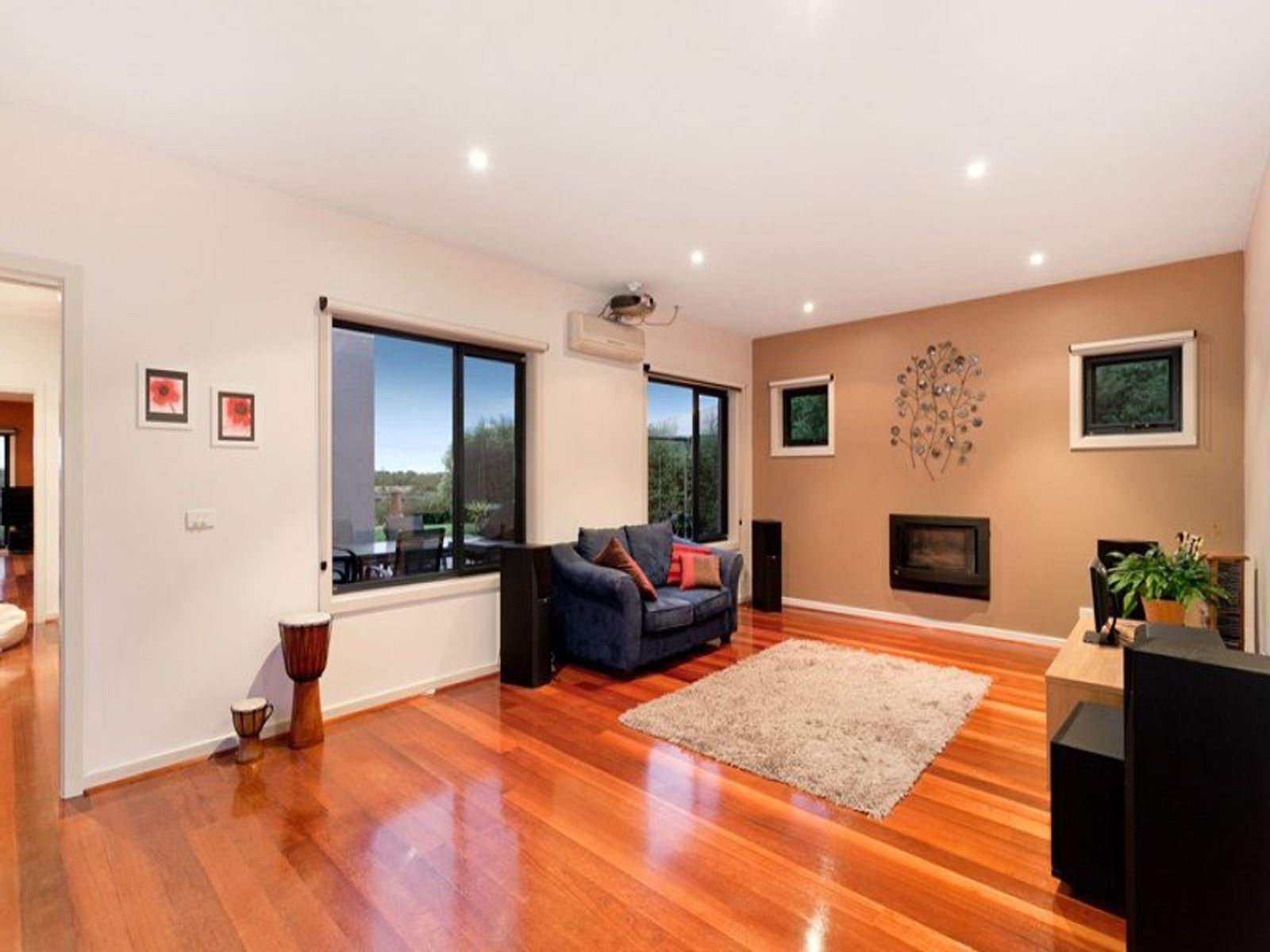 12 Island Point Avenue, Waterways, VIC 3195, Waterways - Thumbnail 2