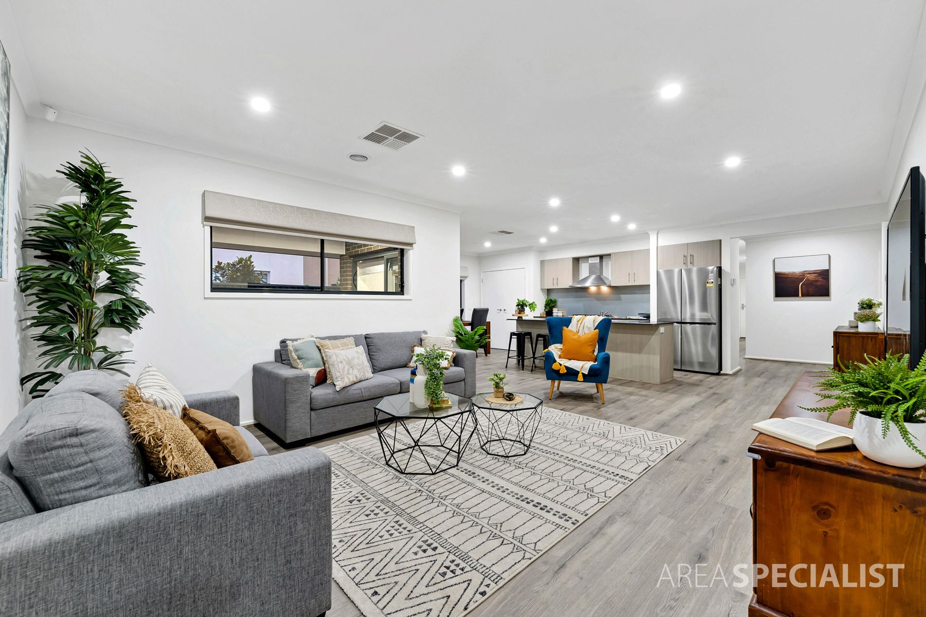 4 Hammersmith Way, Cranbourne East, VIC 3977, Cranbourne East - Thumbnail 3