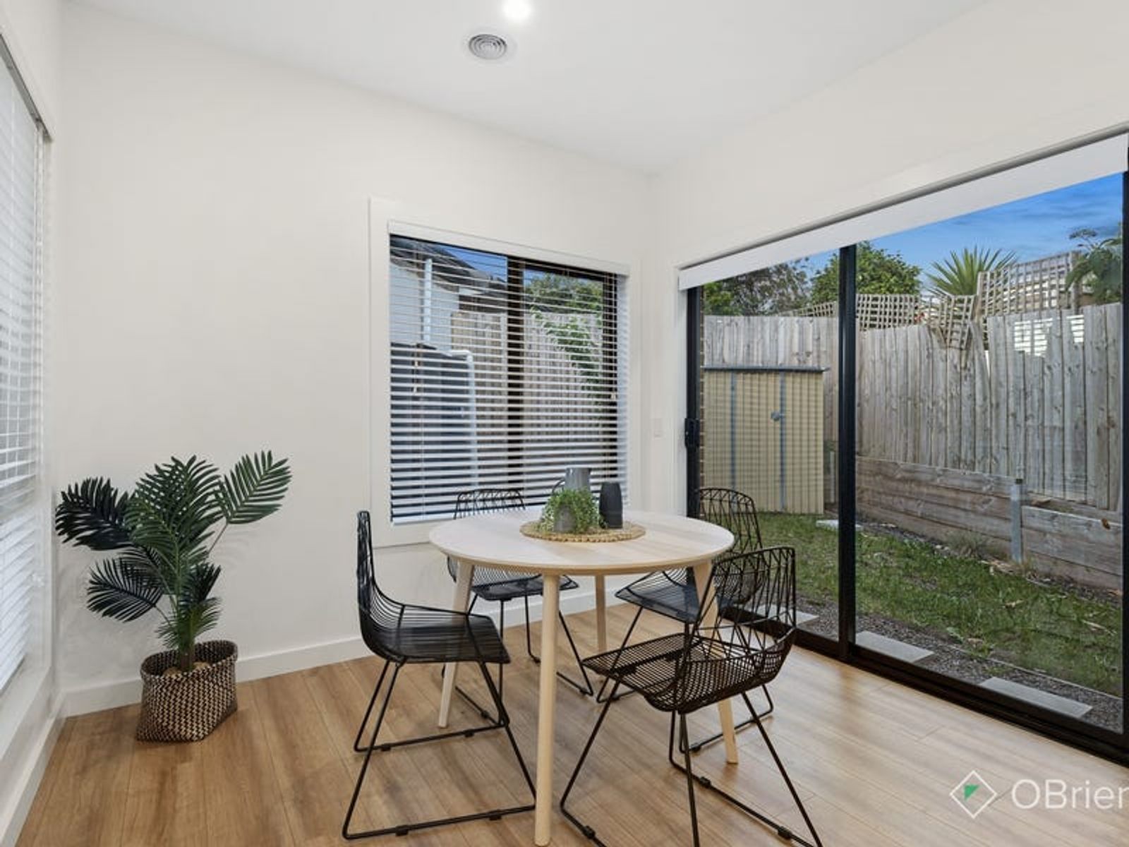 2/3 Marra Court, Endeavour Hills, VIC 3802, Endeavour Hills - Thumbnail 3