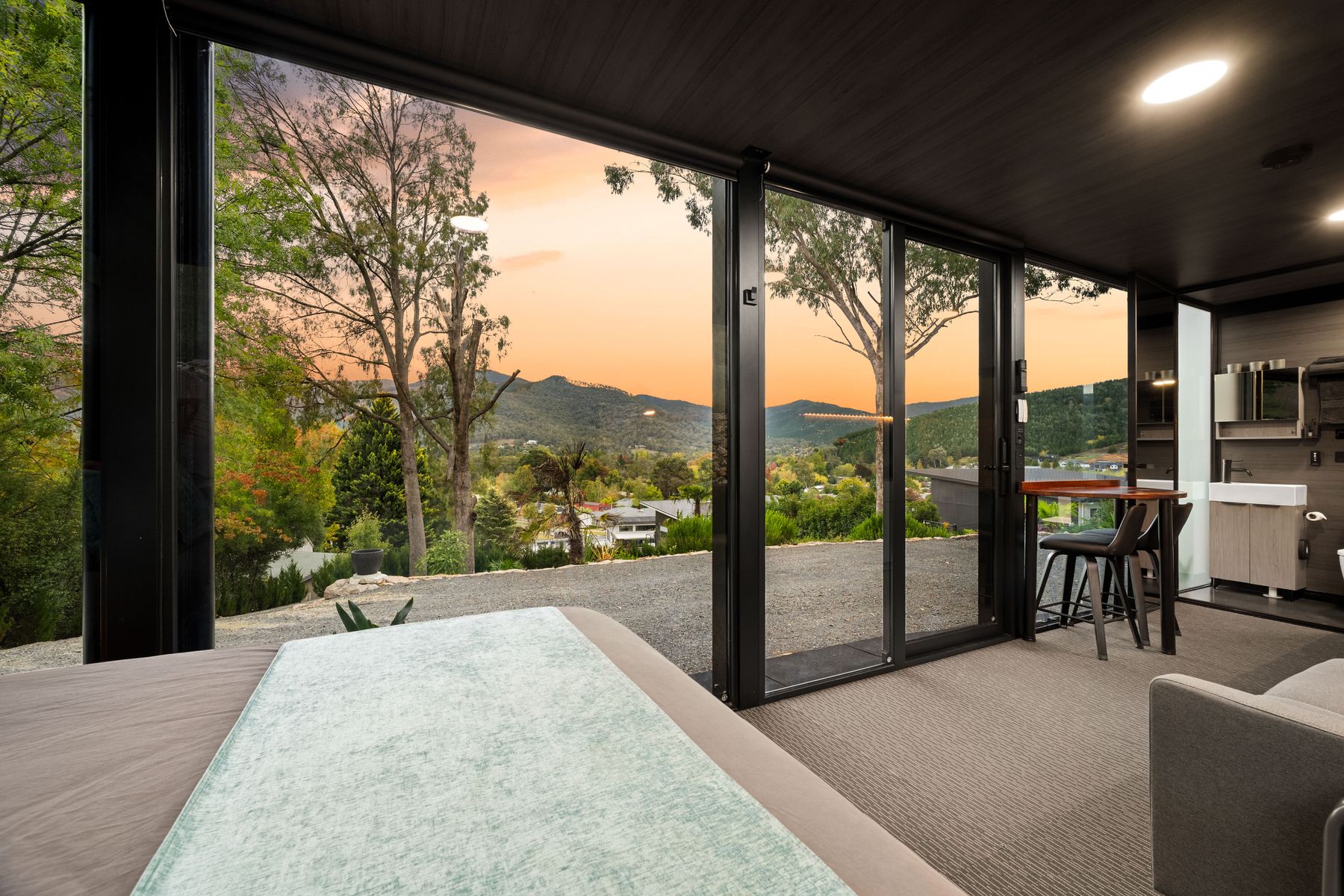 18 Blue Hills Rise, Bright VIC 3741, Bright - Thumbnail 8