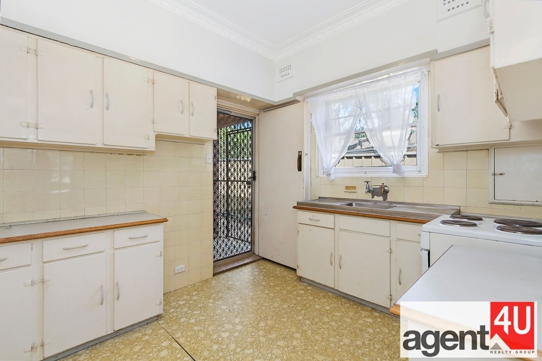 48 Castlereagh Street, Penrith NSW 2750, Penrith - Thumbnail 3