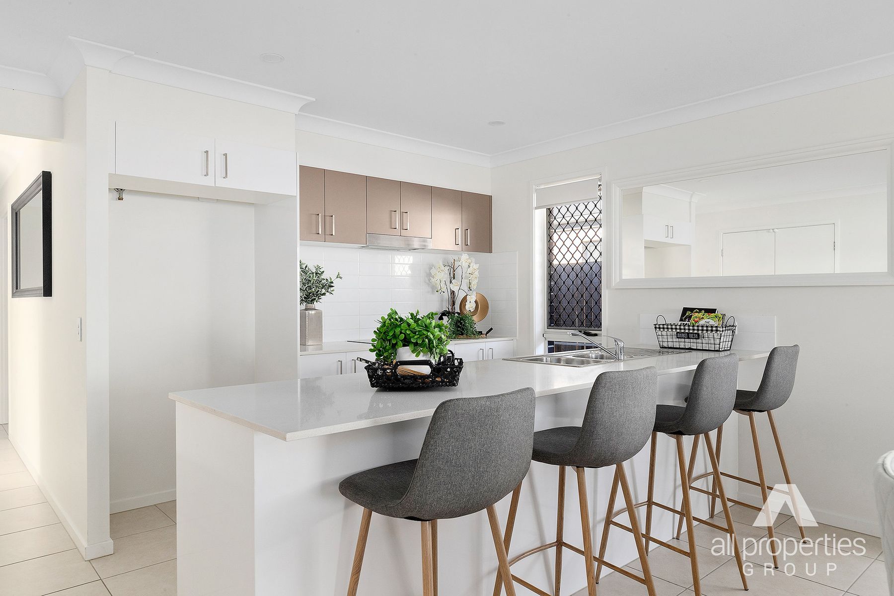 11 Isla Street, Park Ridge QLD 4125, Park Ridge - Thumbnail 2