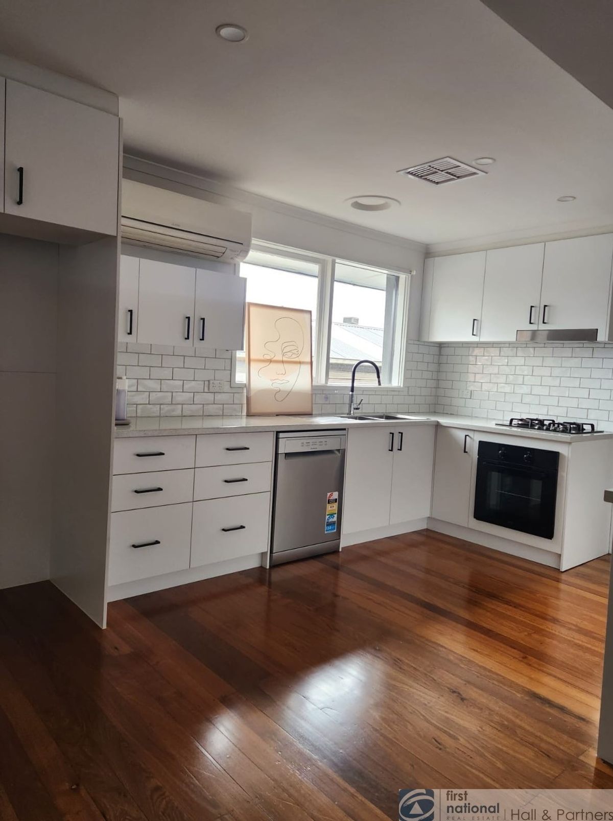 3 Trentwood Road, Narre Warren VIC 3805, Narre Warren - Thumbnail 4