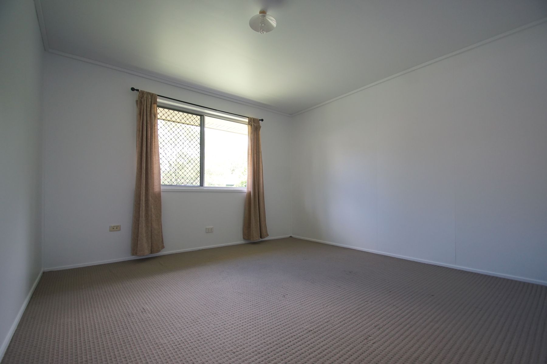 45 Stubbin Street, Bundamba, QLD 4304, Bundamba - Thumbnail 4