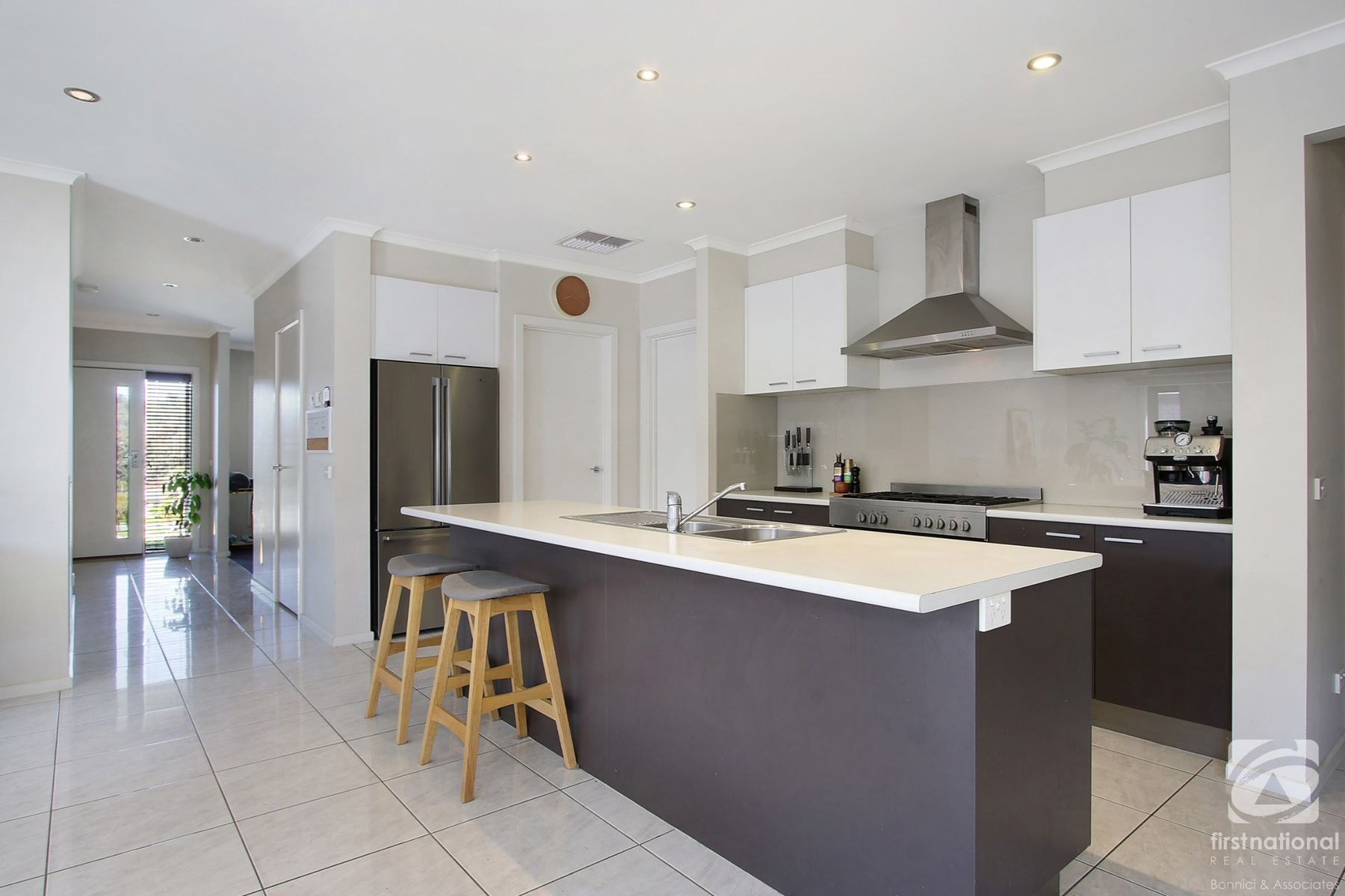 22 Kenneth Watson Drive, Bandiana VIC 3691, Bandiana - Thumbnail 2