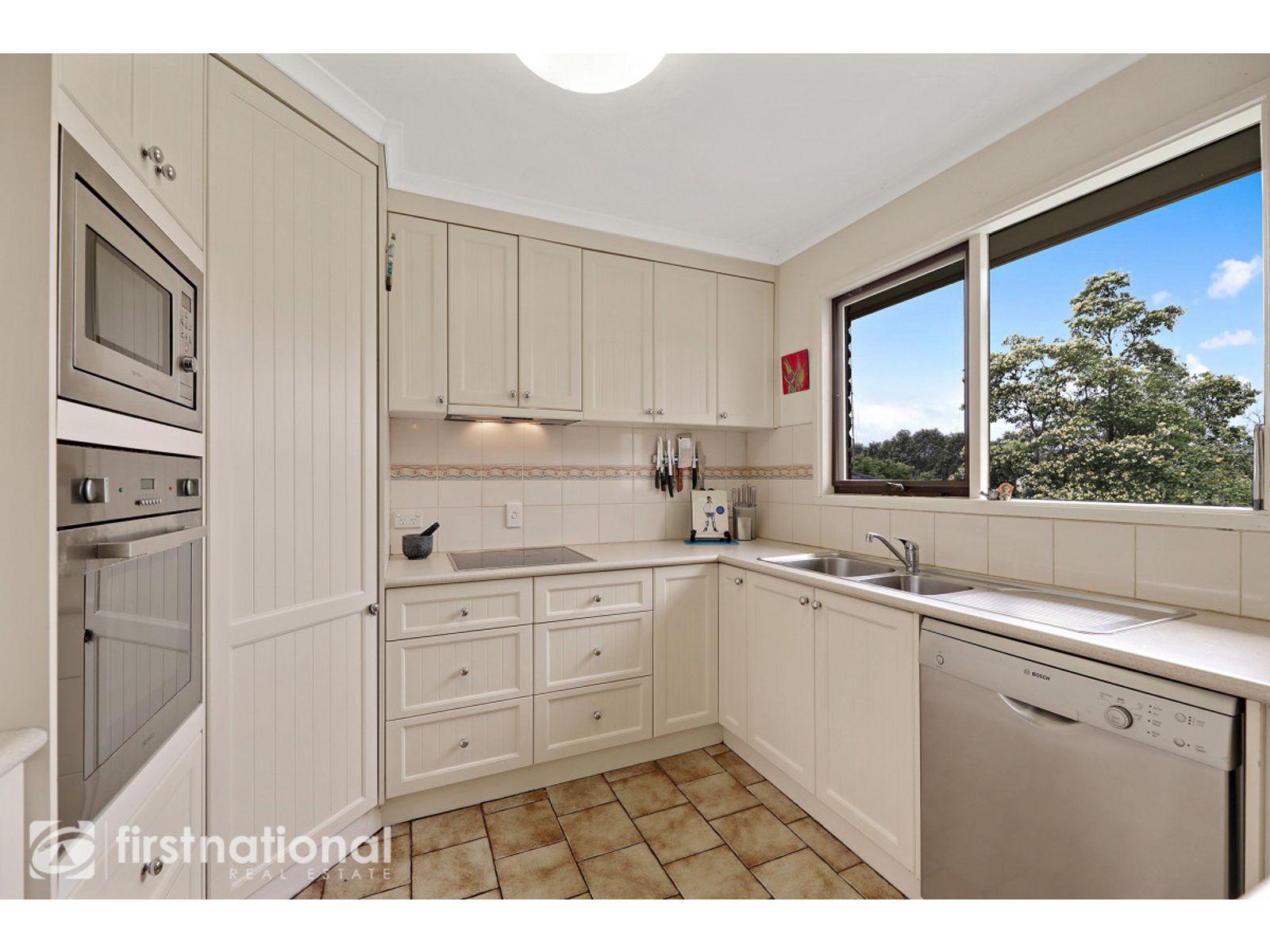 46 Rangeview Street, Warragul, VIC 3820, Warragul - Thumbnail 7