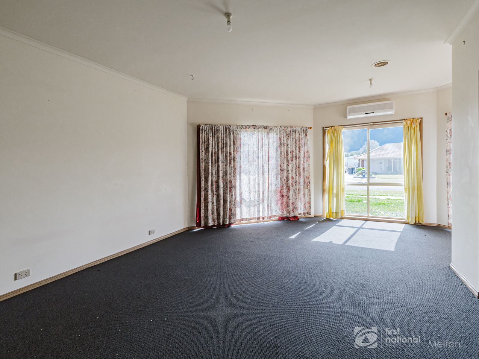 8 Toolern Street, Melton South VIC 3338, Melton South - Thumbnail 7