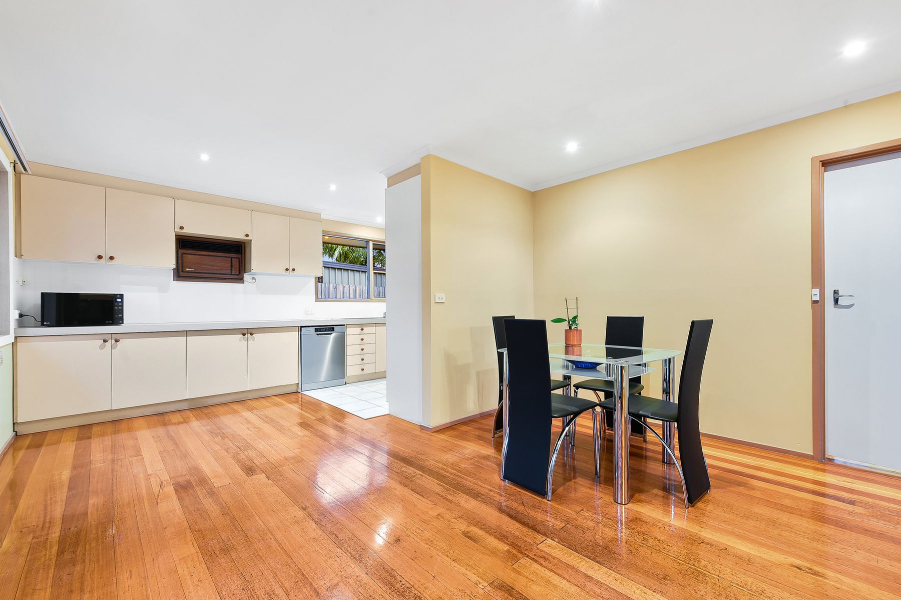 5 Louise Court, Springvale South, VIC 3172, Springvale South - Thumbnail 6