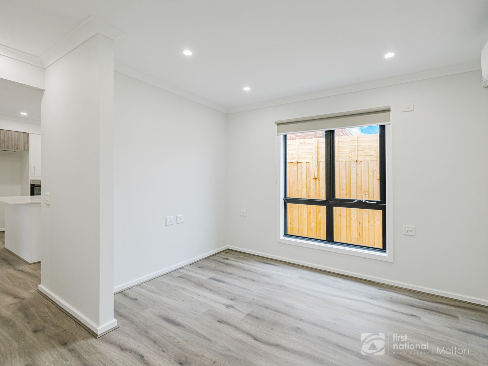 7 McCulloch Street, Melton South VIC 3338, Melton South - Thumbnail 4