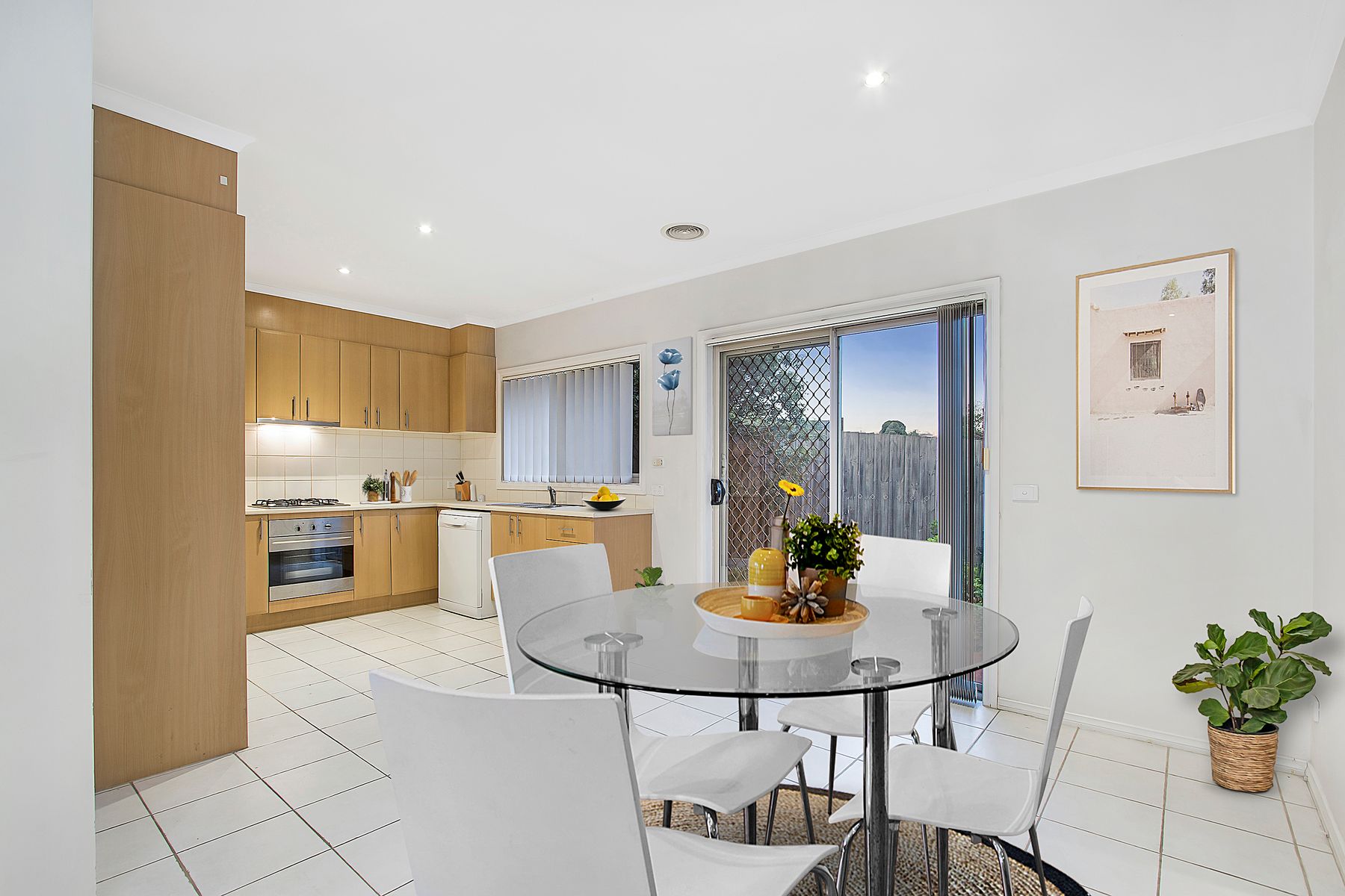 9/2 Pine Road, Bayswater - Thumbnail 6