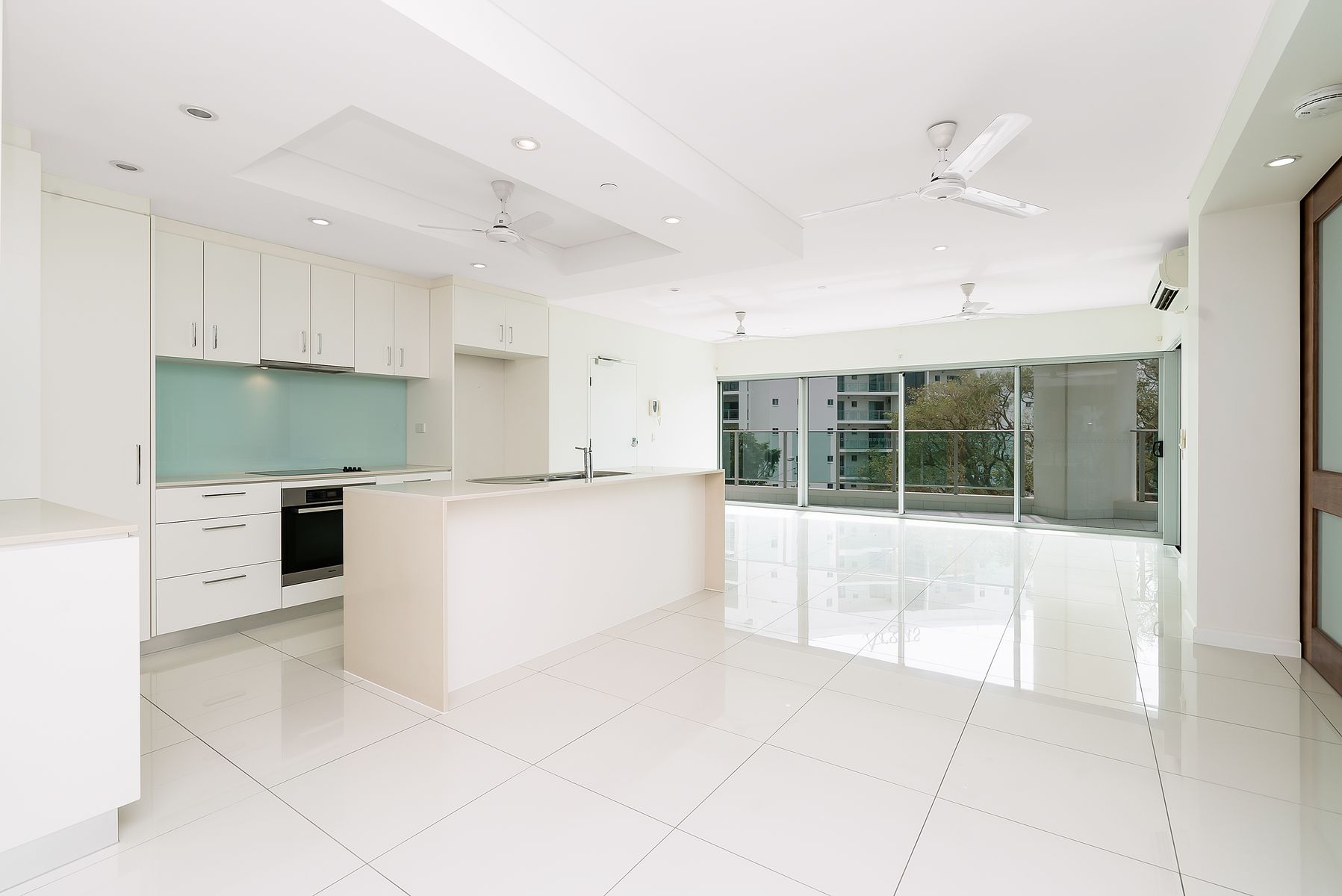 4003/27 Woods Street, Darwin City NT 0800, Darwin City - Thumbnail 3