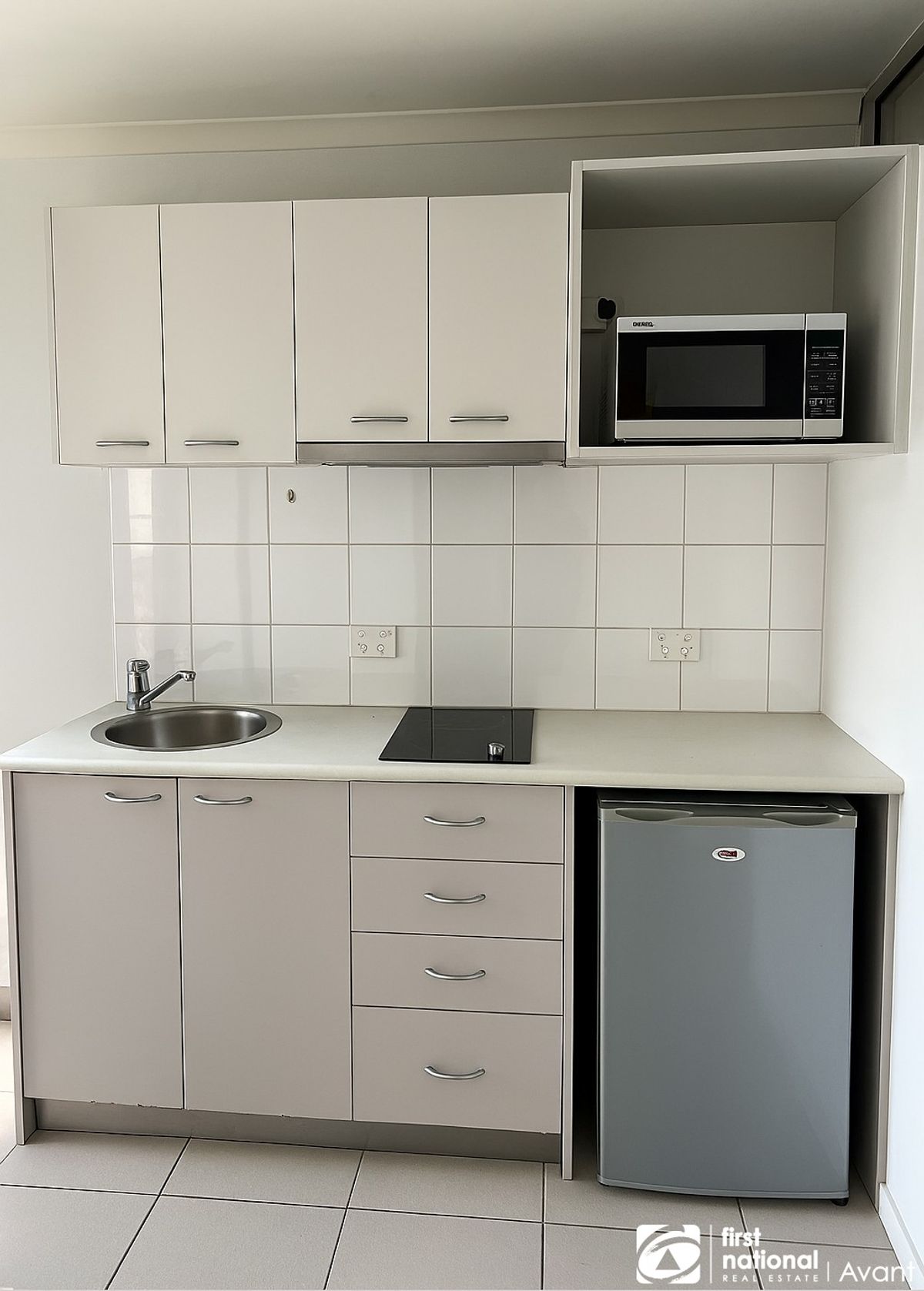 818/139 Lonsdale Street, Melbourne VIC 3000, Melbourne - Thumbnail 3