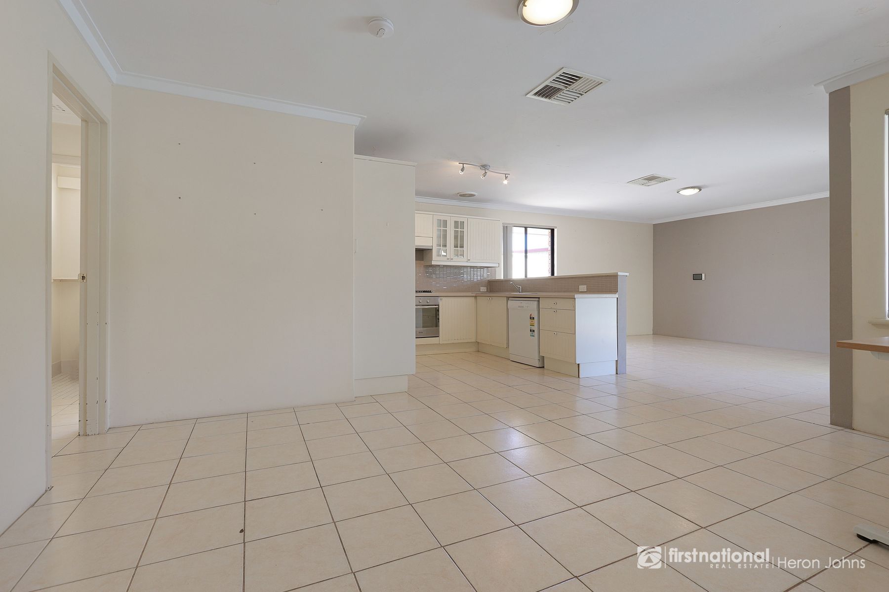 36 Hassell Crescent, Bull Creek WA 6149, Bull Creek - Thumbnail 4