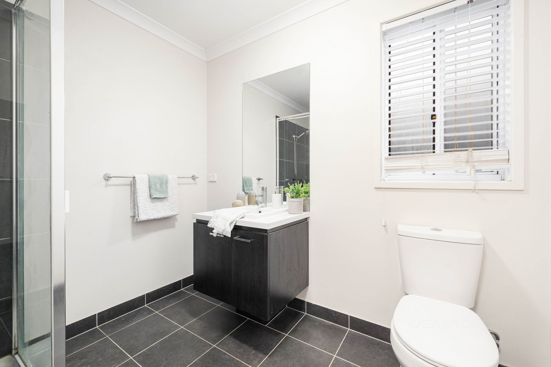 8 Orvalia Road, Manor Lakes, VIC 3024, Manor Lakes - Thumbnail 5