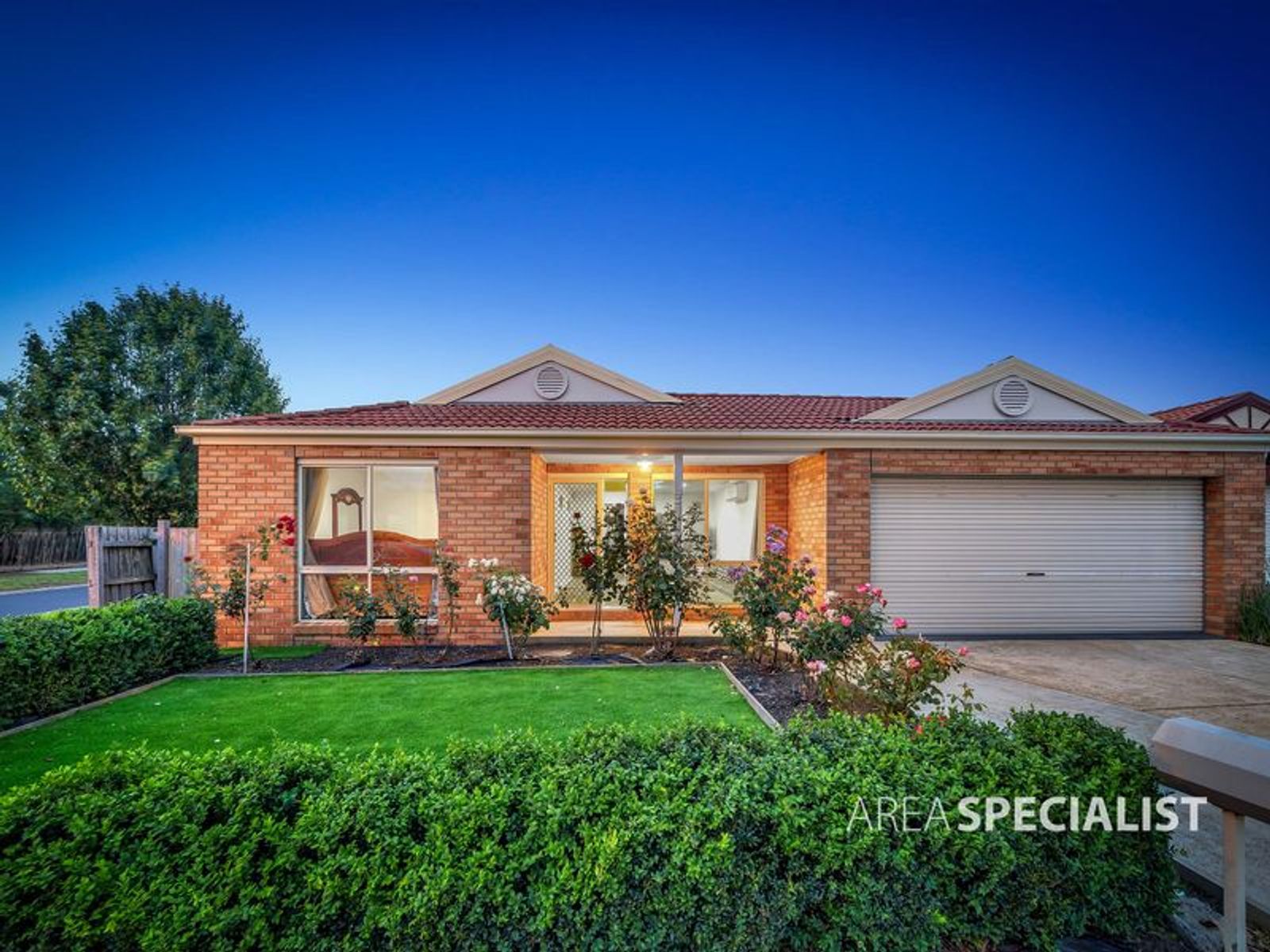 17 Pirita Place, Cranbourne West, VIC 3977, Cranbourne West - Thumbnail 2