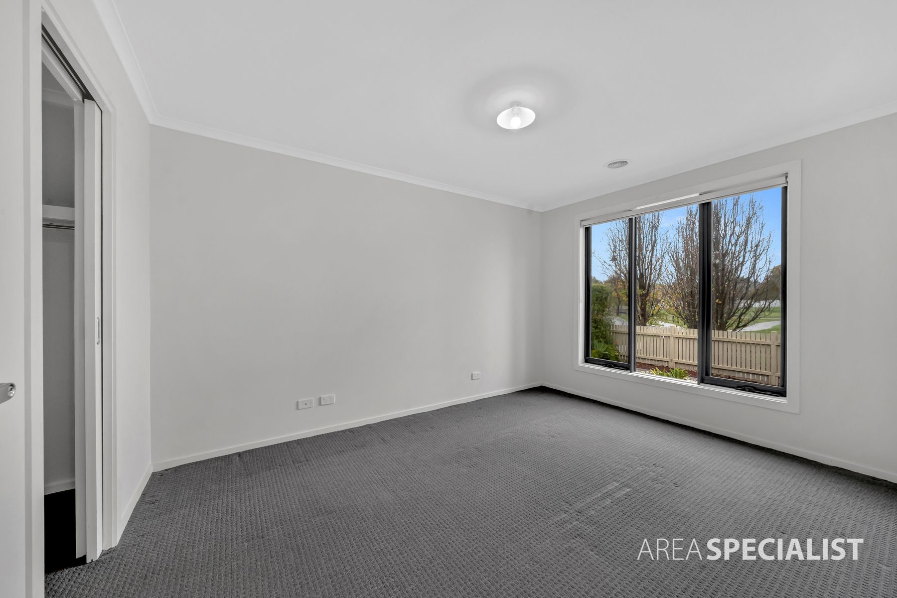 11 Pagoda Place, Cranbourne, Cranbourne - Thumbnail 6