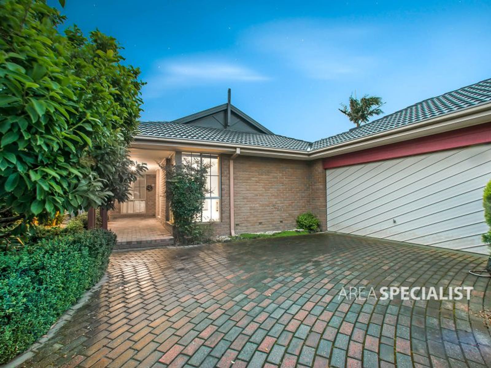 32 Lorenzo Way, Aspendale Gardens, VIC 3195, Aspendale Gardens - Thumbnail 2