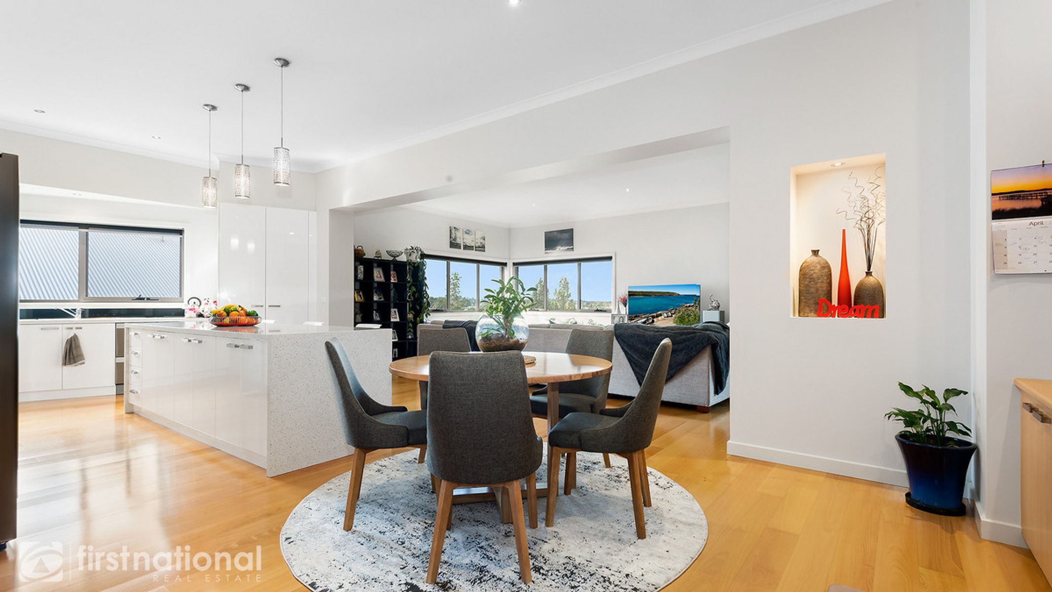14 Grange Crescent, Warragul, VIC 3820, Warragul - Thumbnail 4