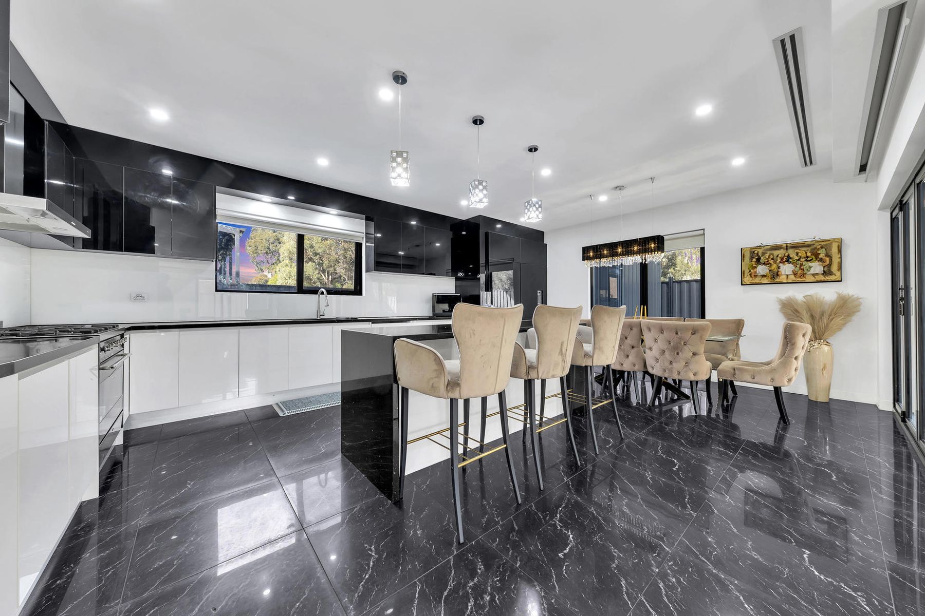 16 Kelmscott Close, Roxburgh Park VIC 3064, Roxburgh Park - Thumbnail 8