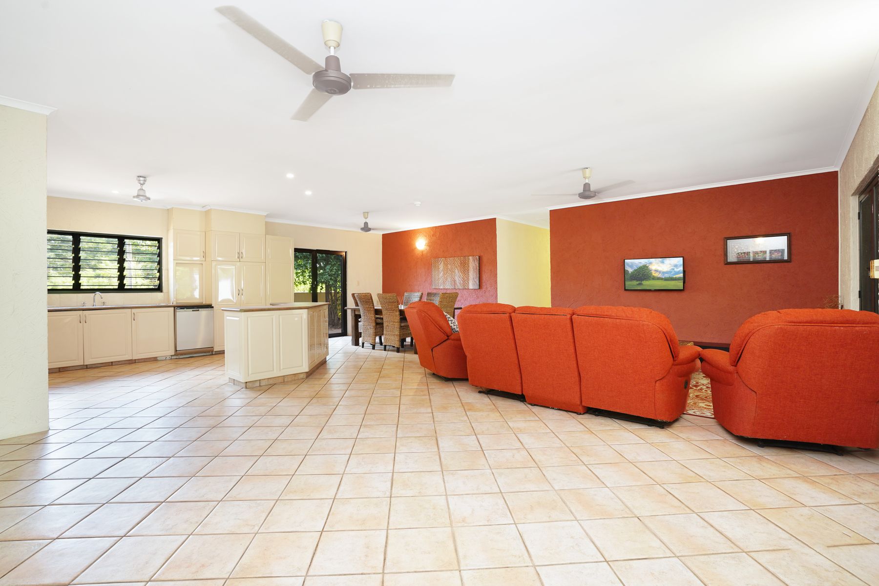 28 Ostermann Street, Coconut Grove NT 0810, Coconut Grove - Thumbnail 8