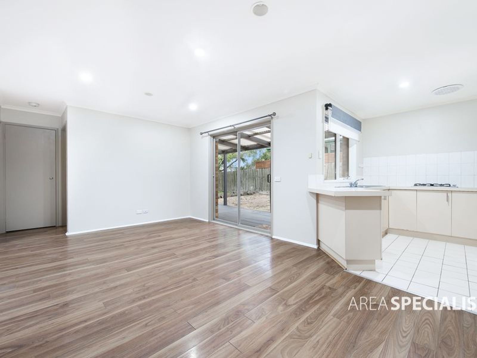 19 Hillview Rise, Hampton Park, VIC 3976, Hampton Park - Thumbnail 7
