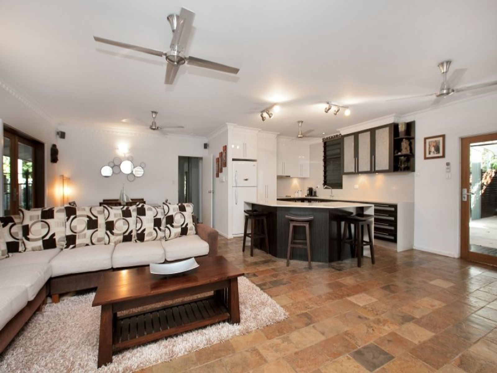 8 Woolwonga Court, Anula NT 0812, Anula - Thumbnail 2