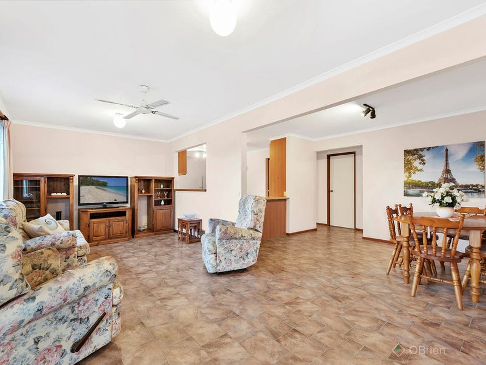 91 Chalcot Drive, Endeavour Hills, VIC 3802, Endeavour Hills - Thumbnail 2