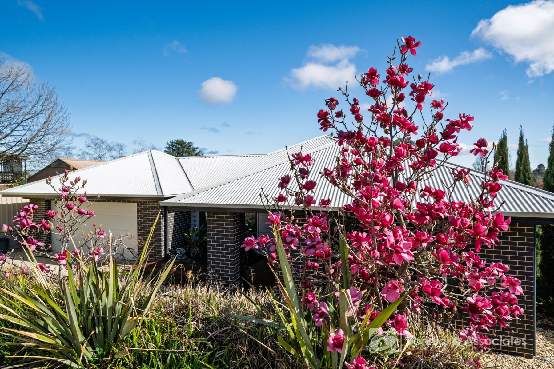 18 Kerferd Road, Beechworth - Image 1